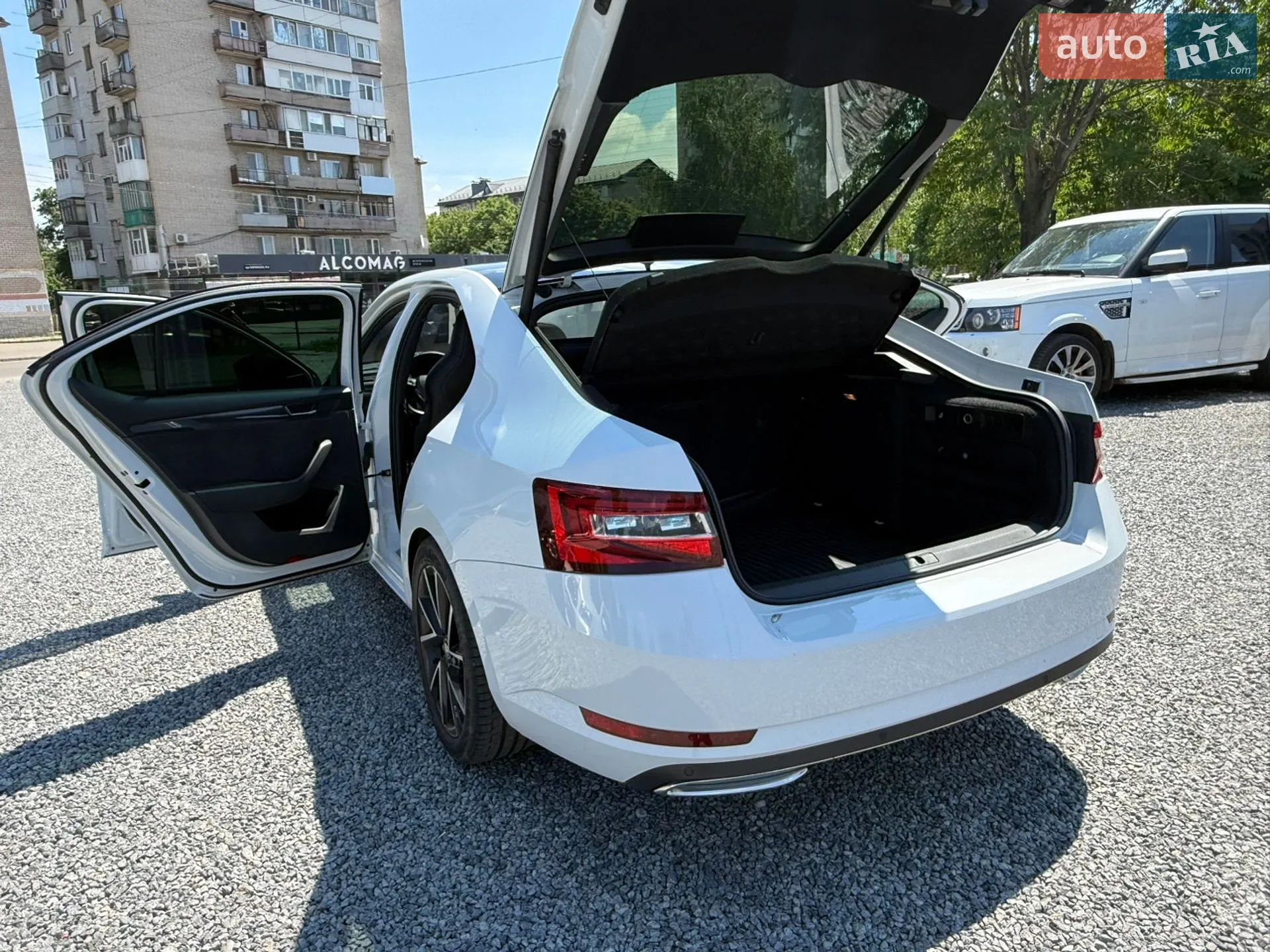 2016 Skoda Superb - мініатюра 15