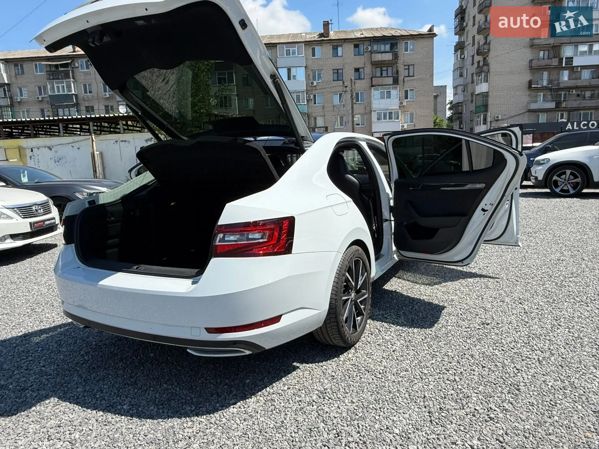 2016 Skoda Superb - мініатюра 18