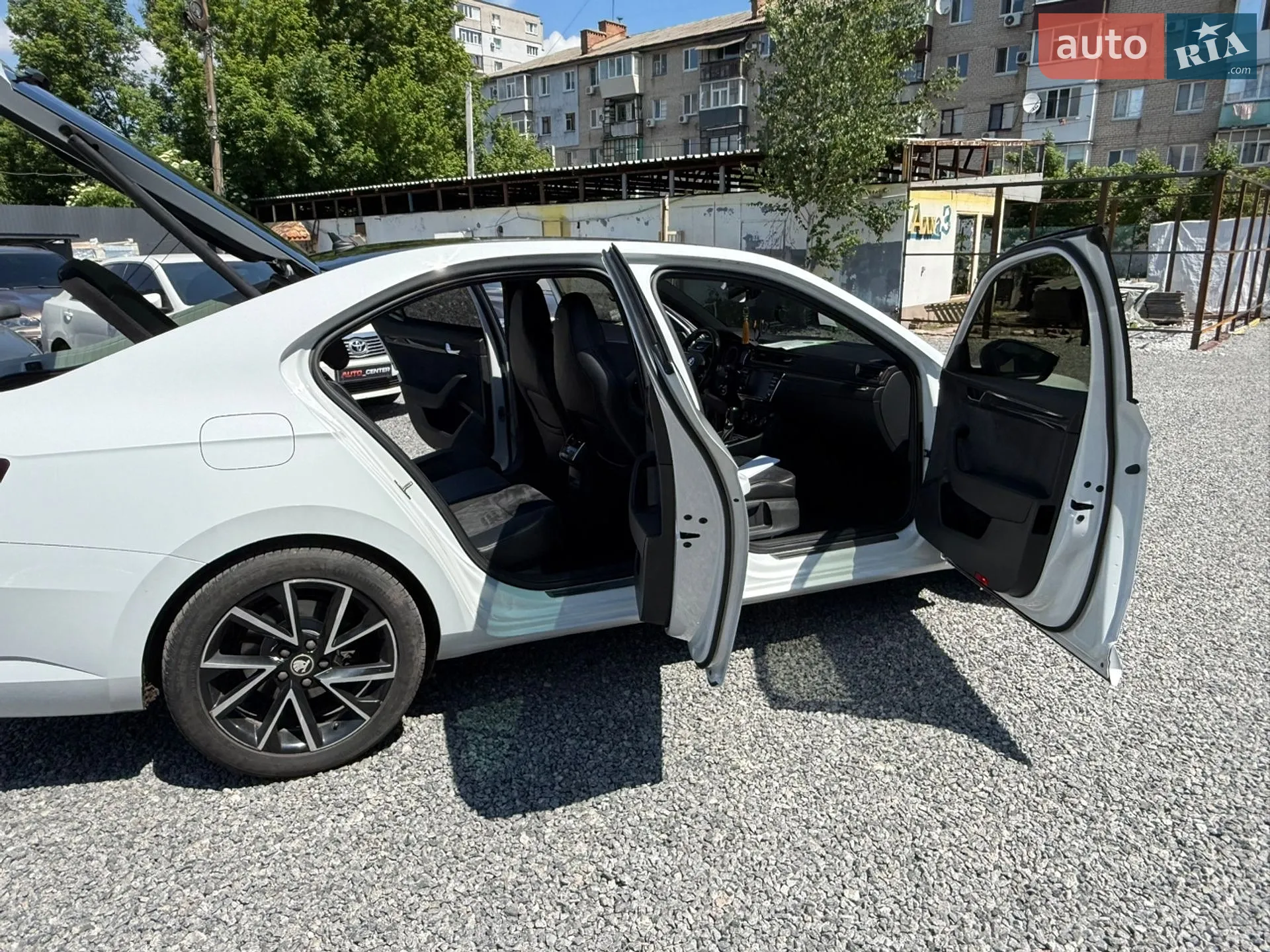 2016 Skoda Superb - мініатюра 32