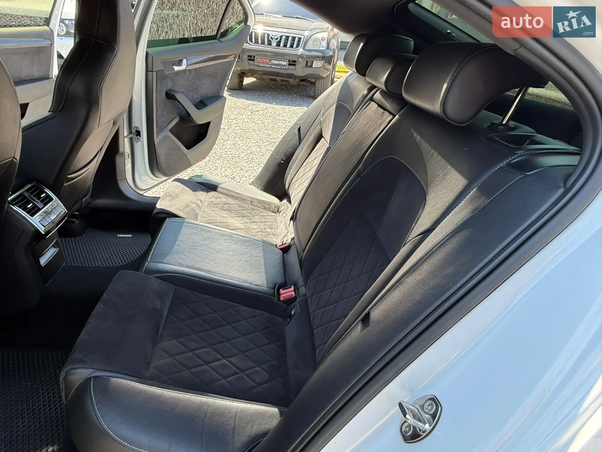2016 Skoda Superb - мініатюра 44