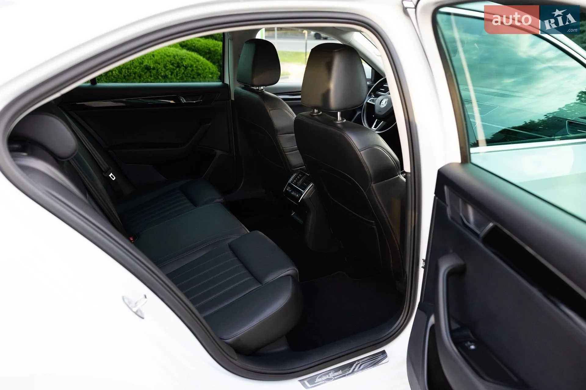 2017 Skoda Superb - мініатюра 88
