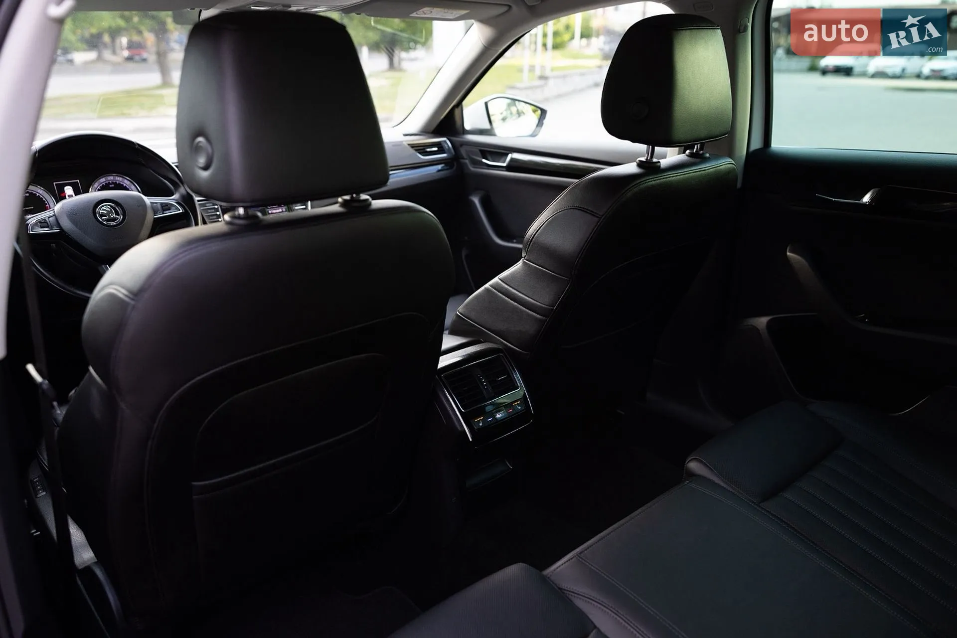 2017 Skoda Superb - мініатюра 100