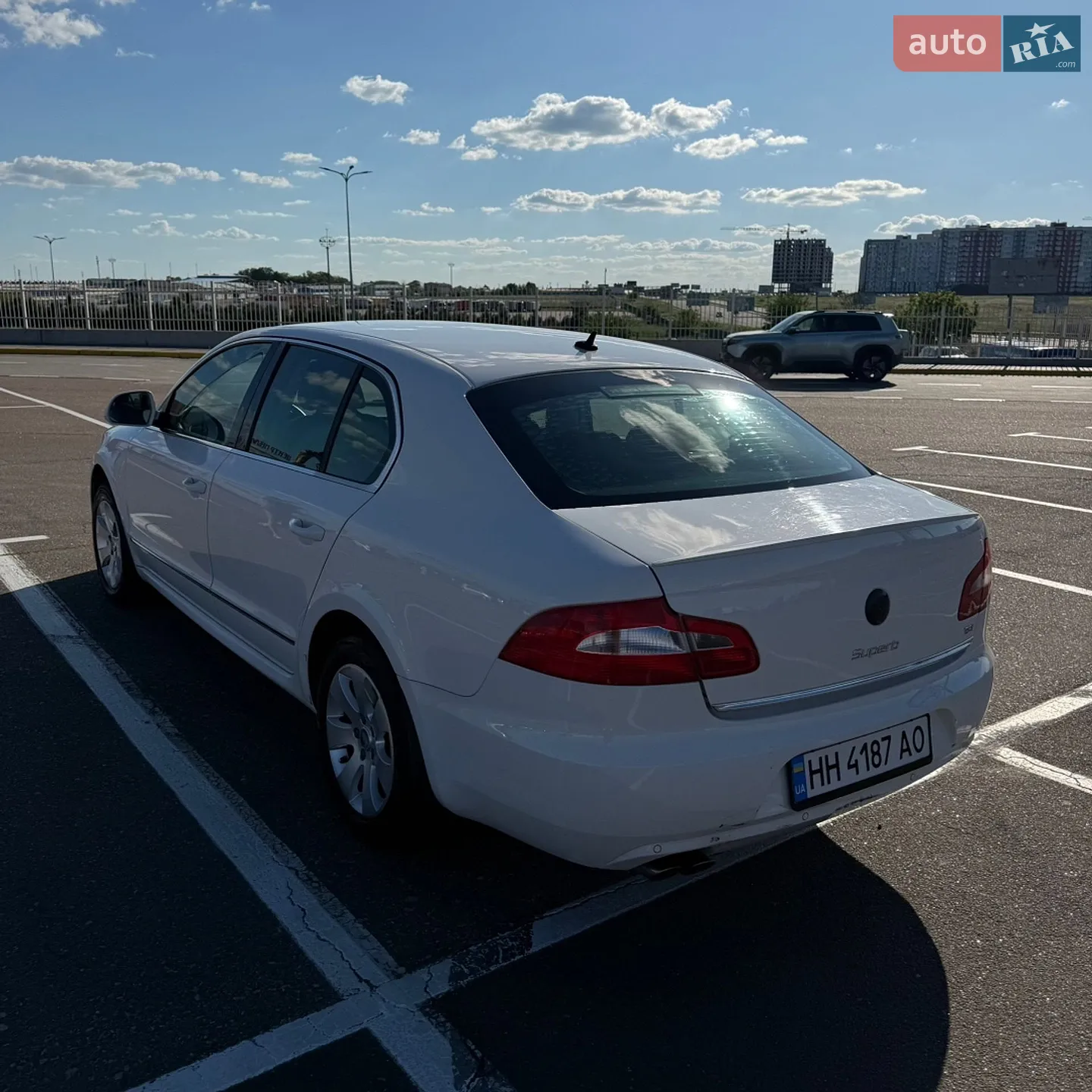 2010 Skoda Superb - мініатюра 5