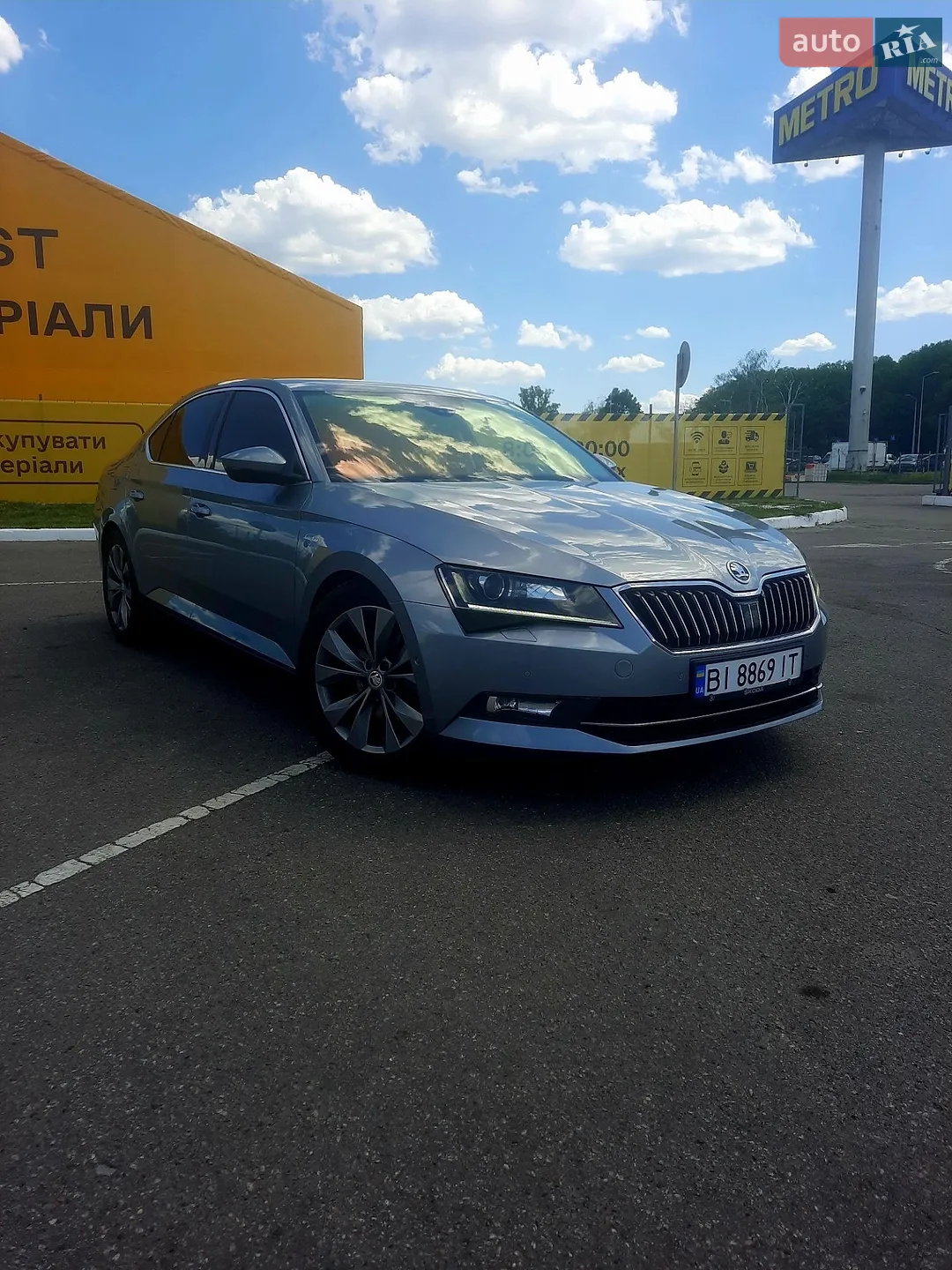 2017 Skoda Superb - мініатюра 2