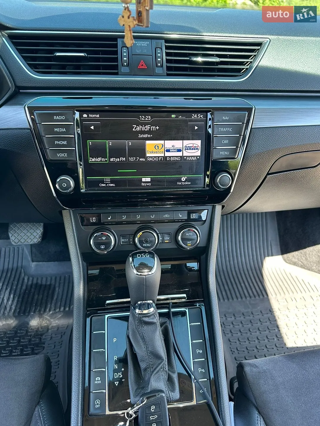 2017 Skoda Superb - мініатюра 14