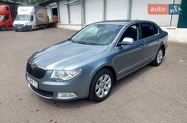 Лифтбек Skoda Superb 2009 в Львове