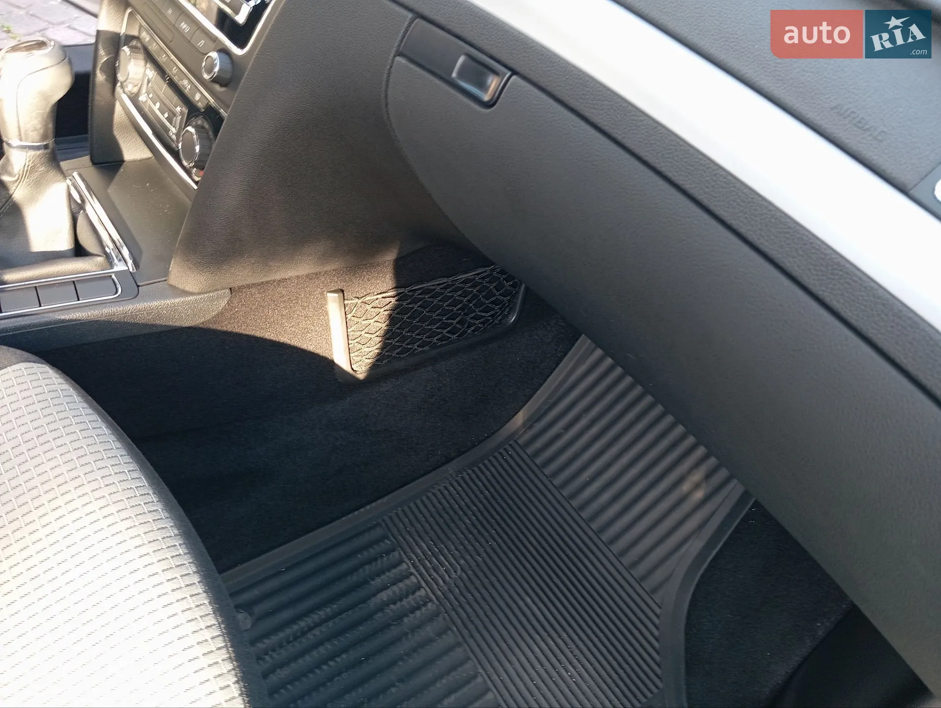 2011 Skoda Superb - мініатюра 104