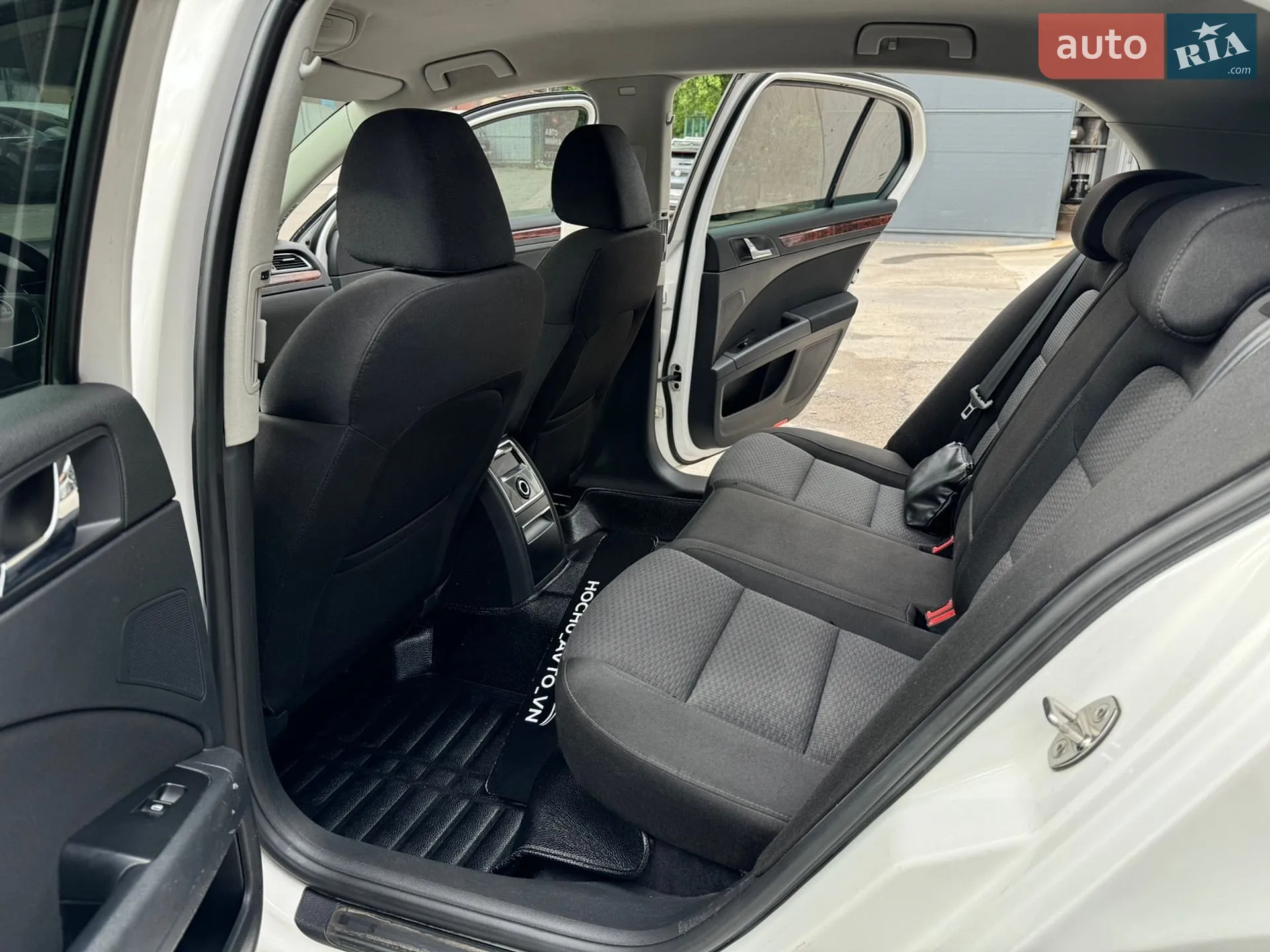 2011 Skoda Superb - мініатюра 32