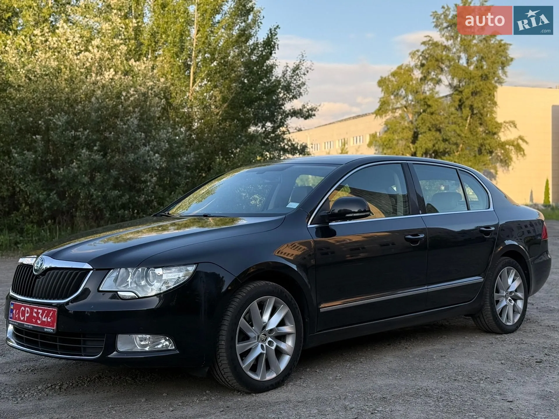 2012 Skoda Superb - мініатюра 2