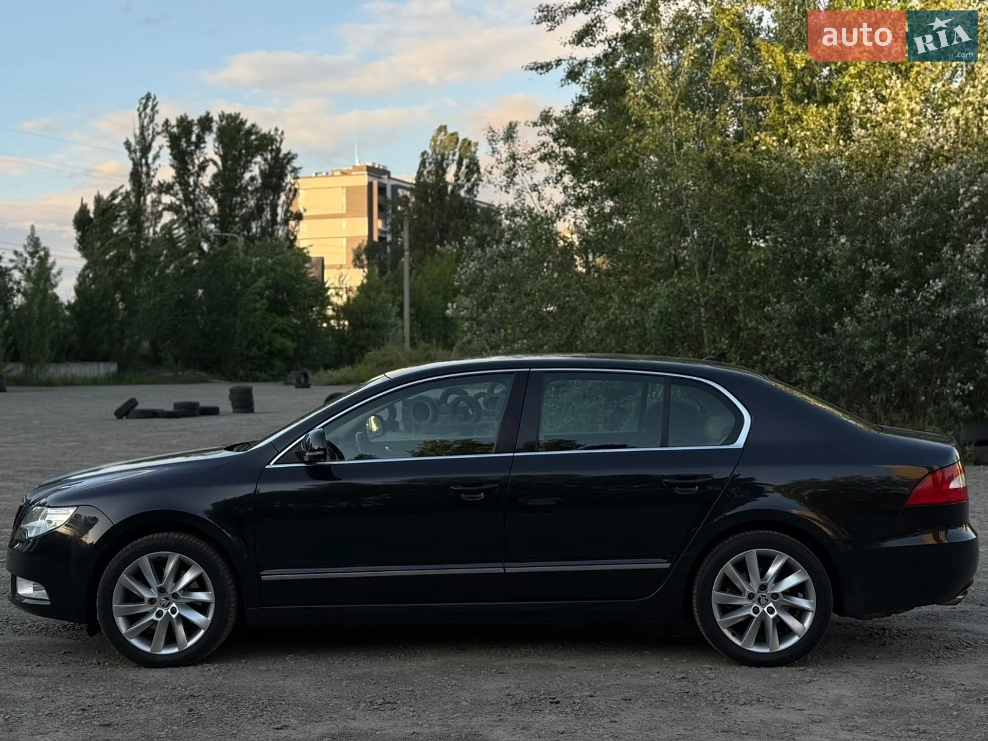 2012 Skoda Superb - мініатюра 8