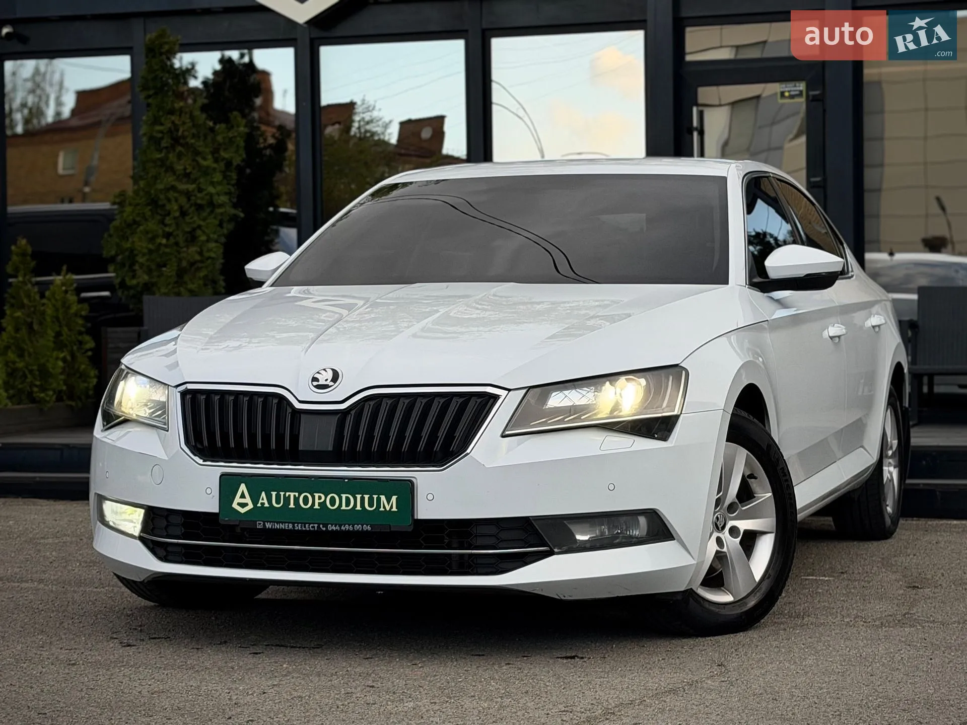 2019 Skoda Superb - мініатюра 6