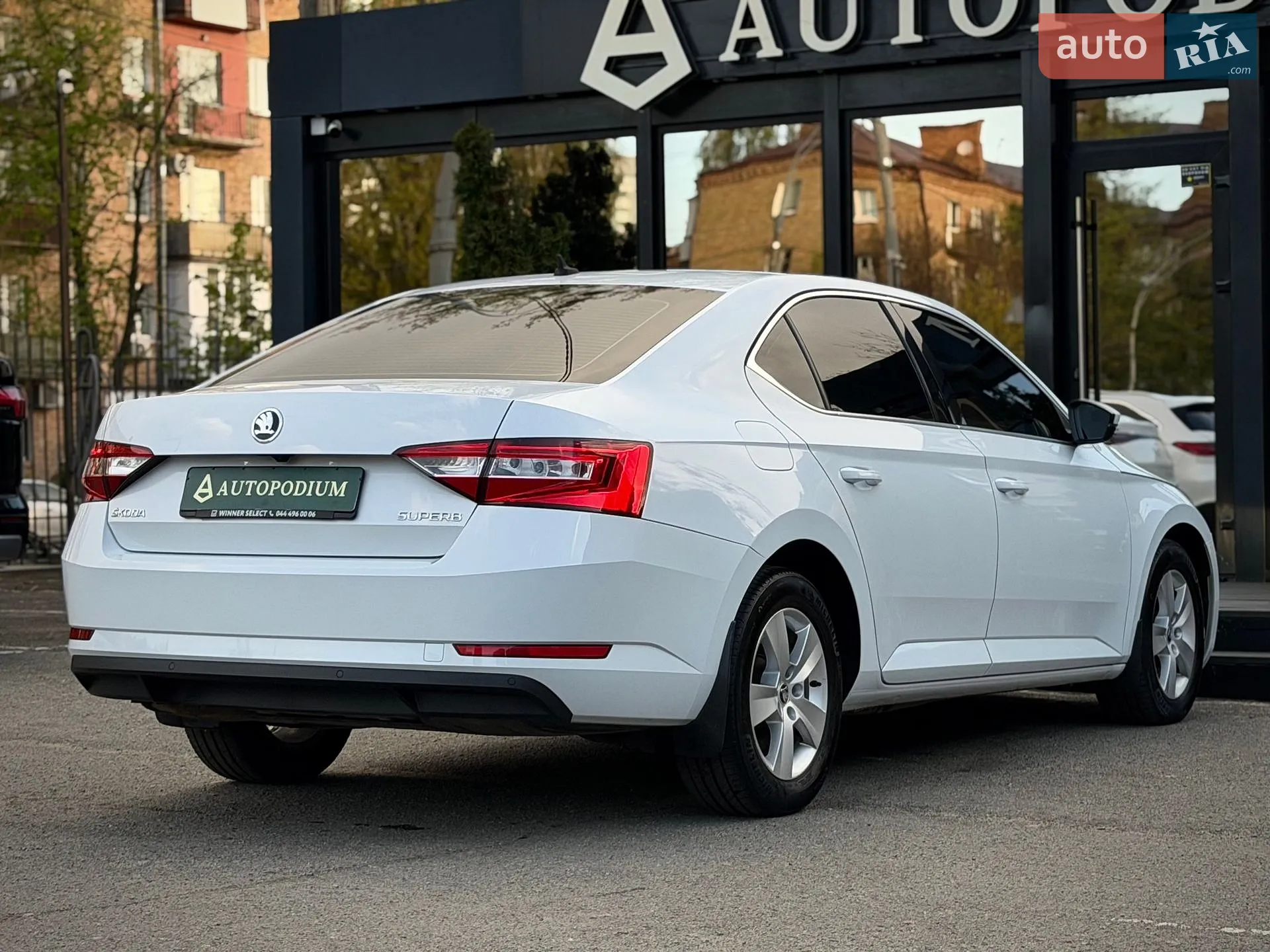 2019 Skoda Superb - мініатюра 11