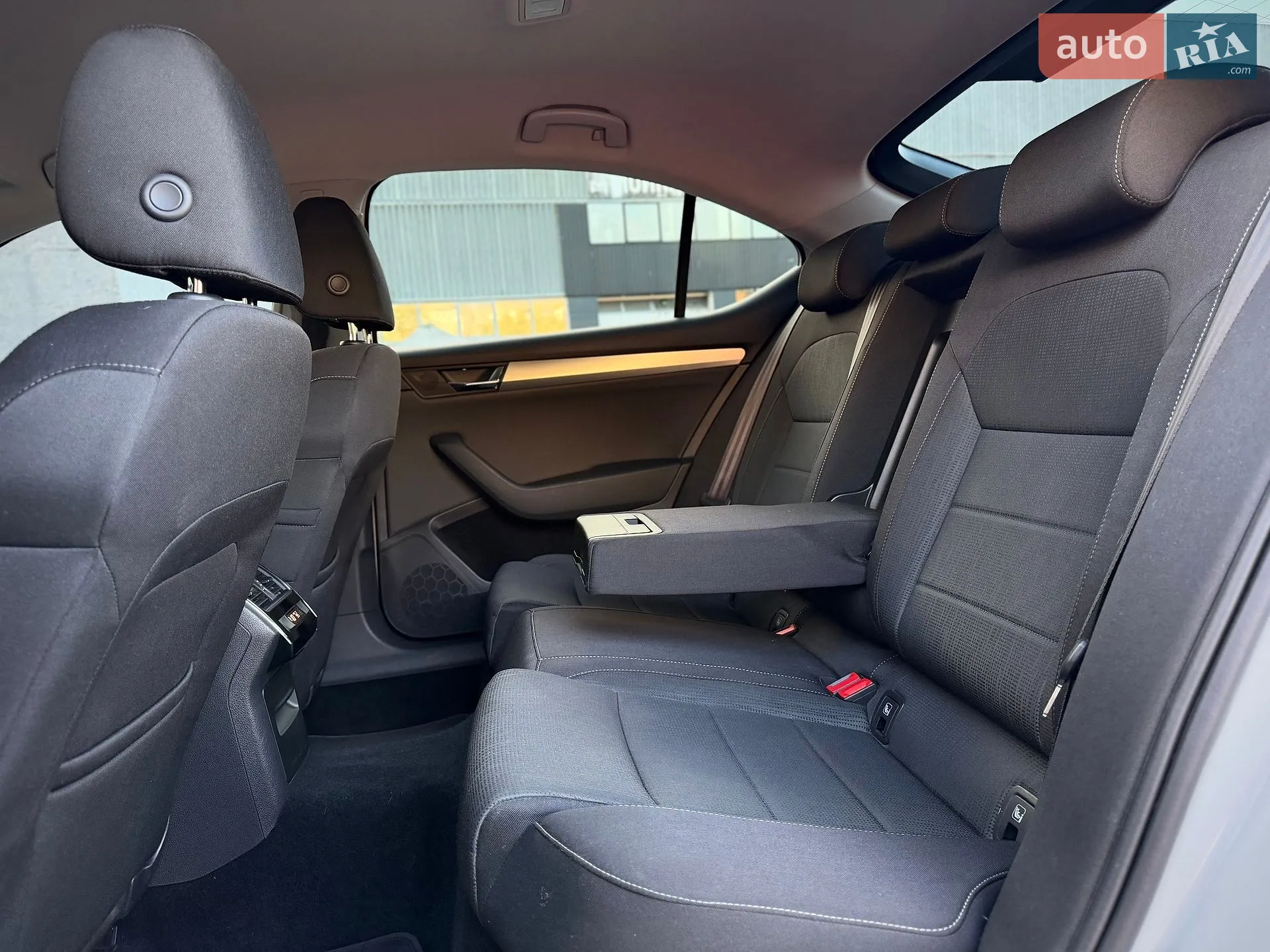 2019 Skoda Superb - мініатюра 25