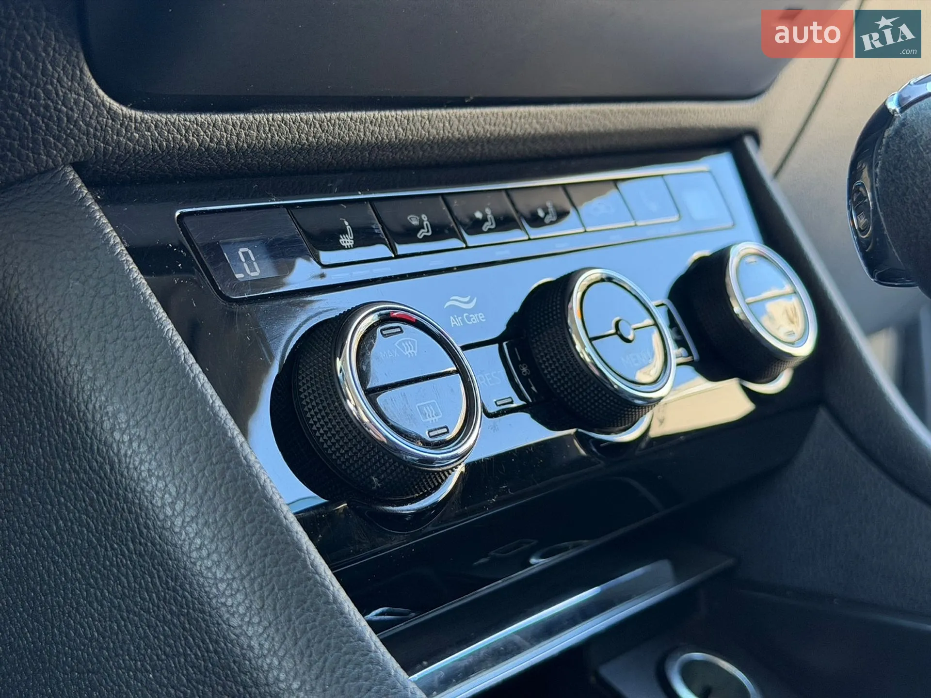 2019 Skoda Superb - мініатюра 38