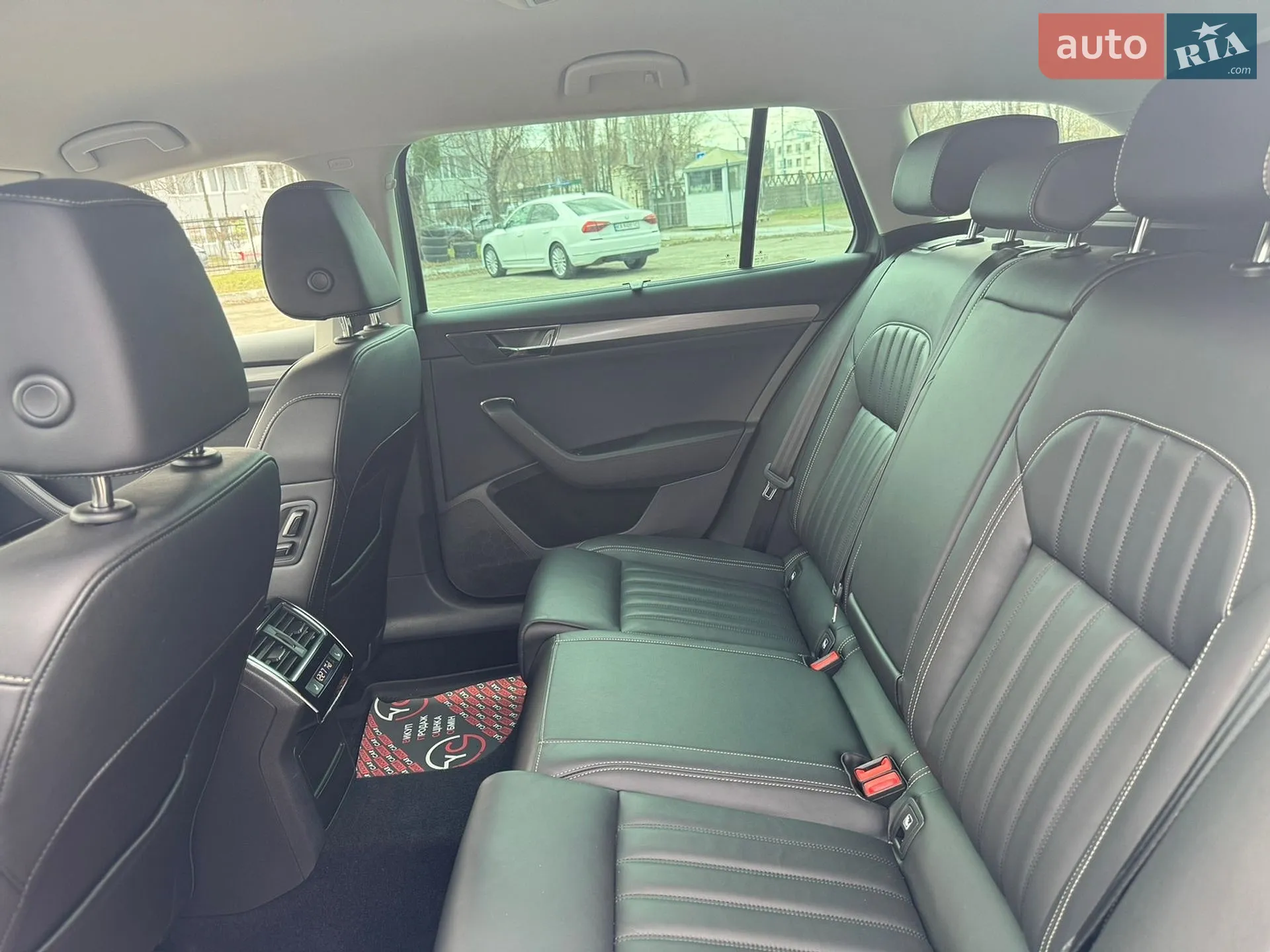 2022 Skoda Superb - мініатюра 13