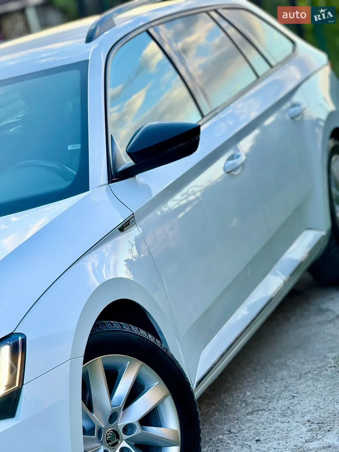 2019 Skoda Superb - мініатюра 19