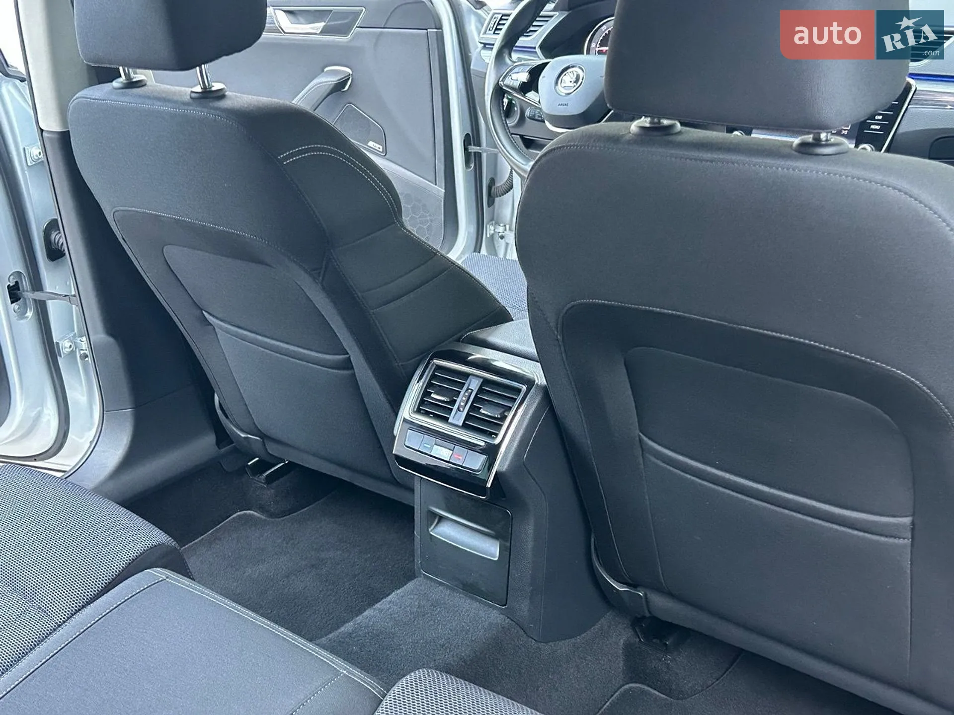 2020 Skoda Superb - мініатюра 37