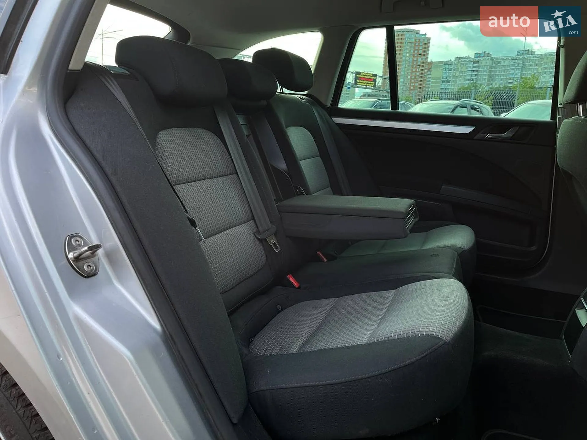 2011 Skoda Superb - мініатюра 11