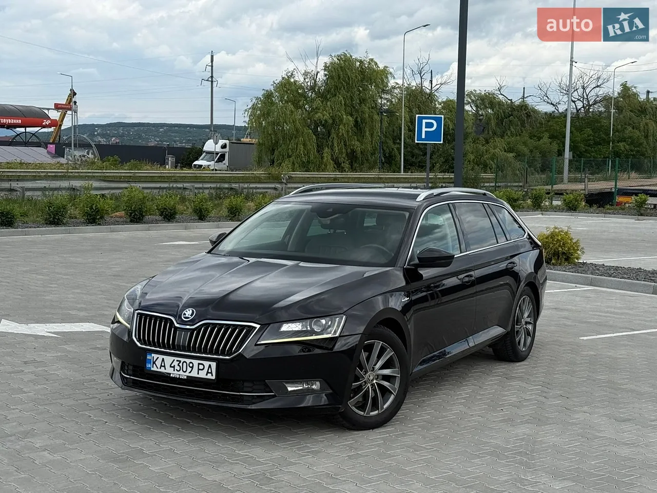 2016 Skoda Superb - мініатюра 8