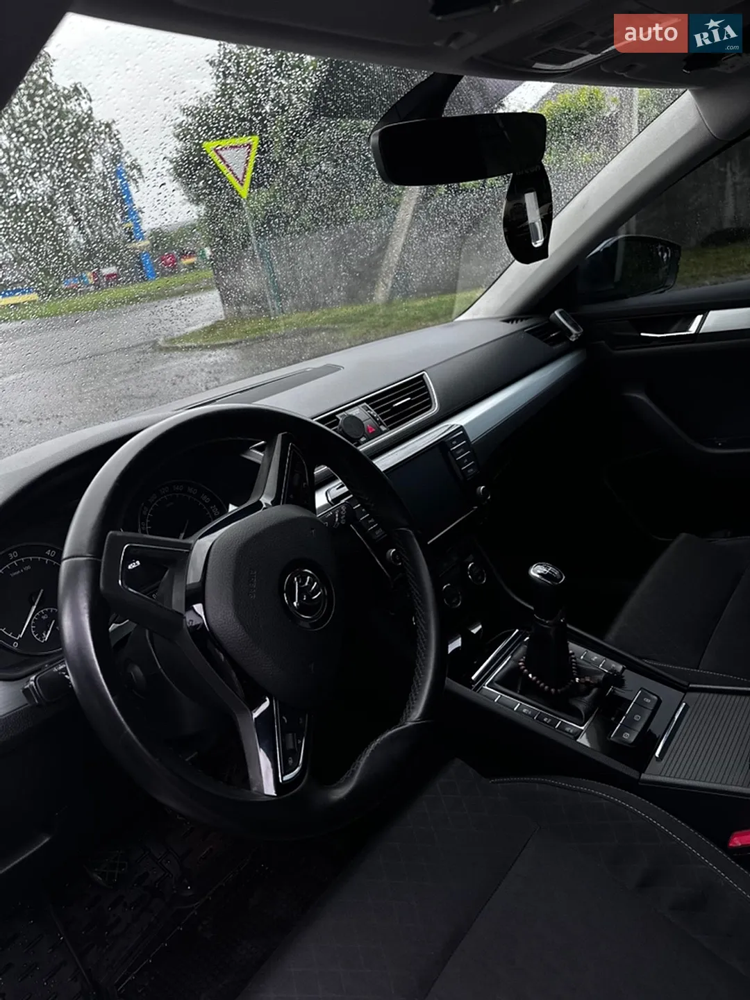 2017 Skoda Superb - мініатюра 16