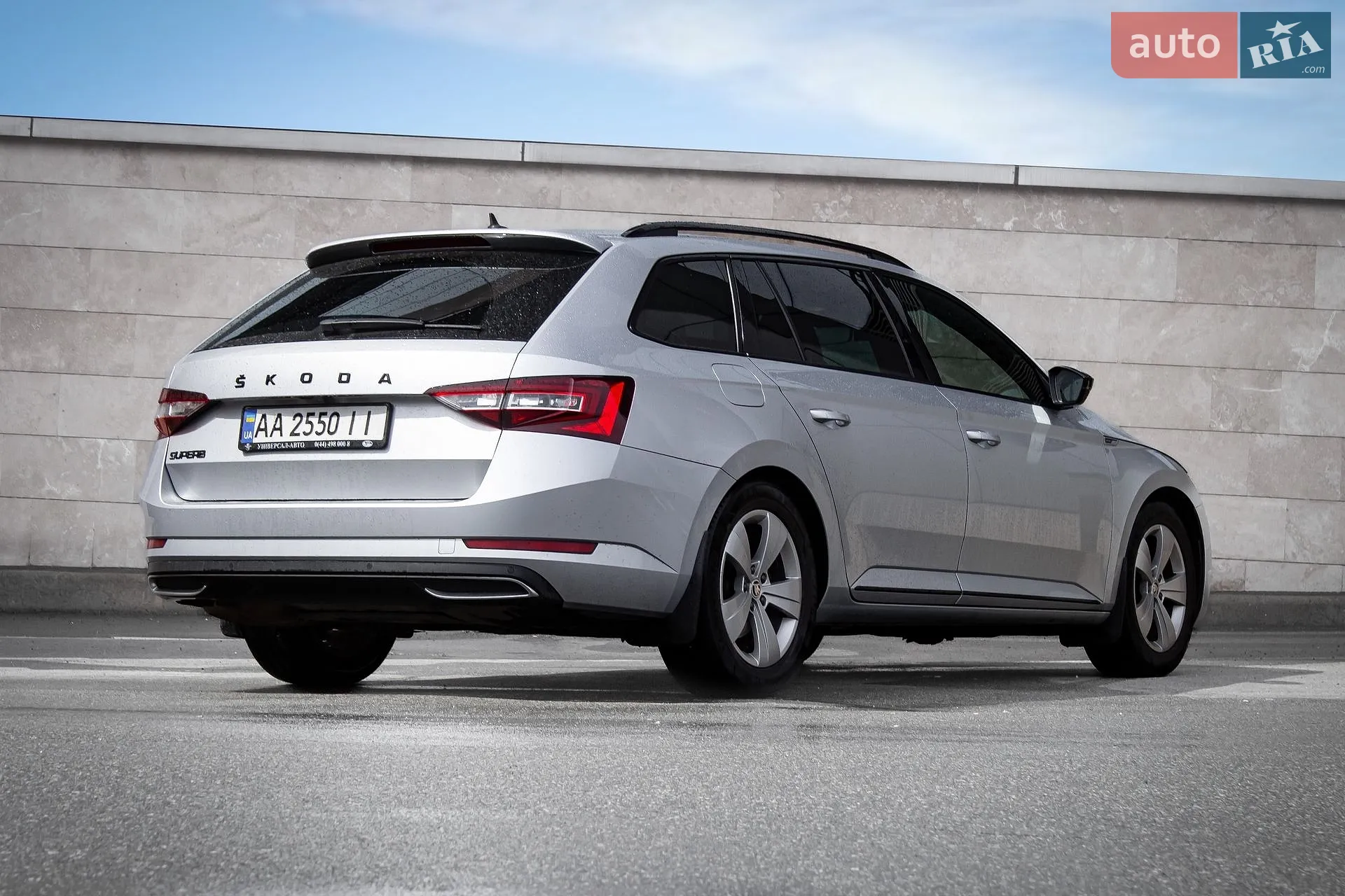 2017 Skoda Superb - мініатюра 3