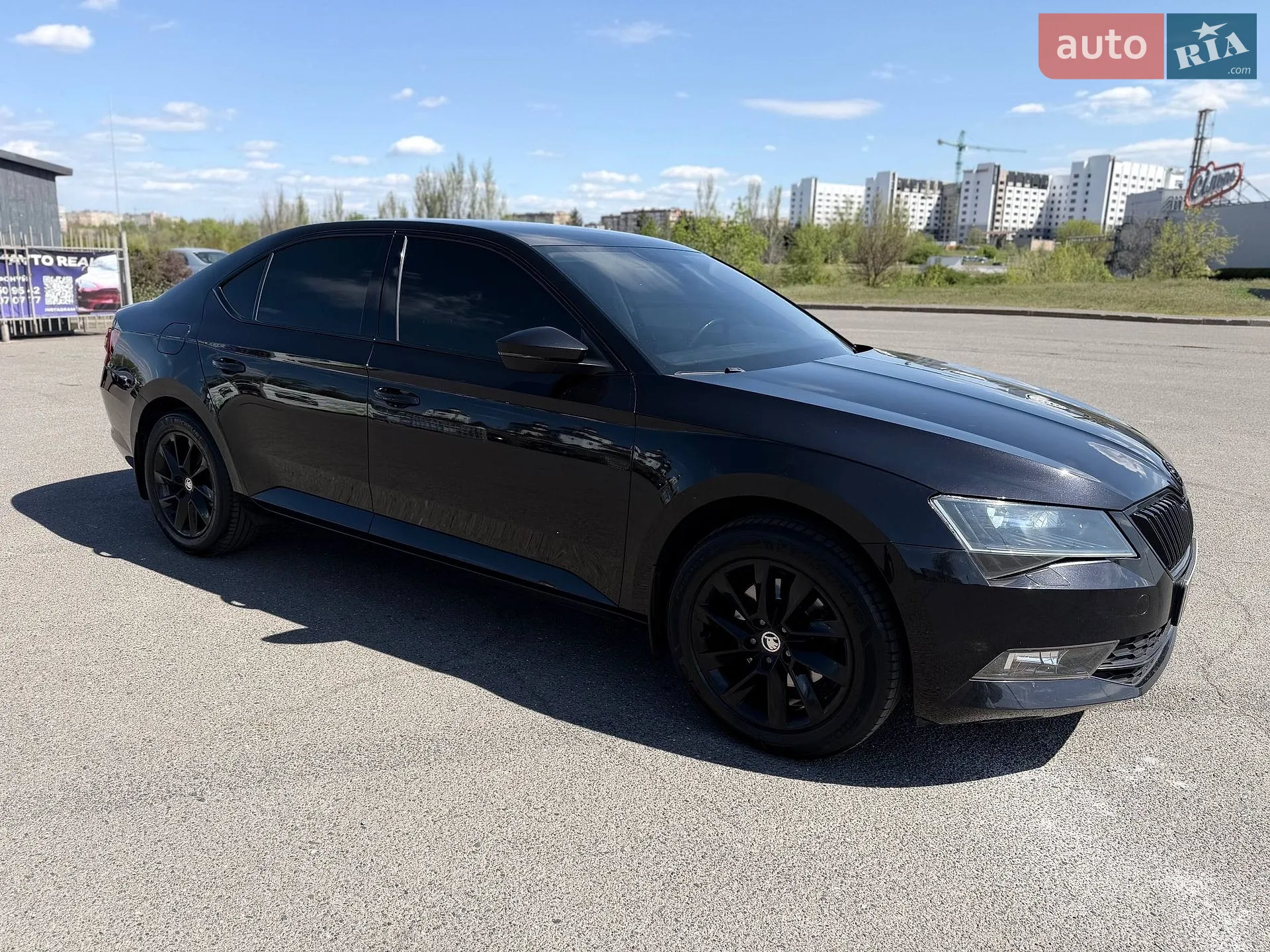 2017 Skoda Superb - мініатюра 16