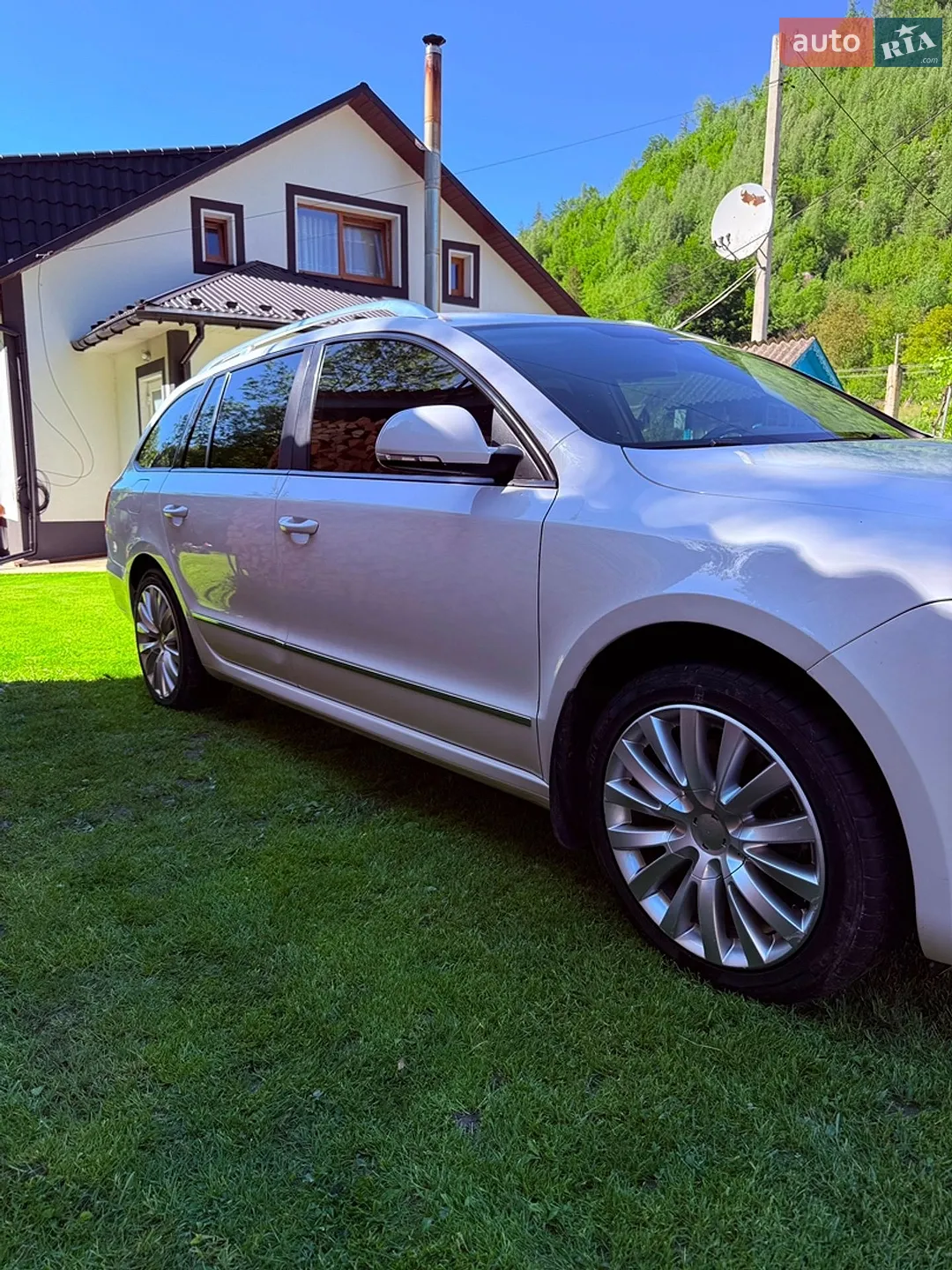 2011 Skoda Superb - мініатюра 11