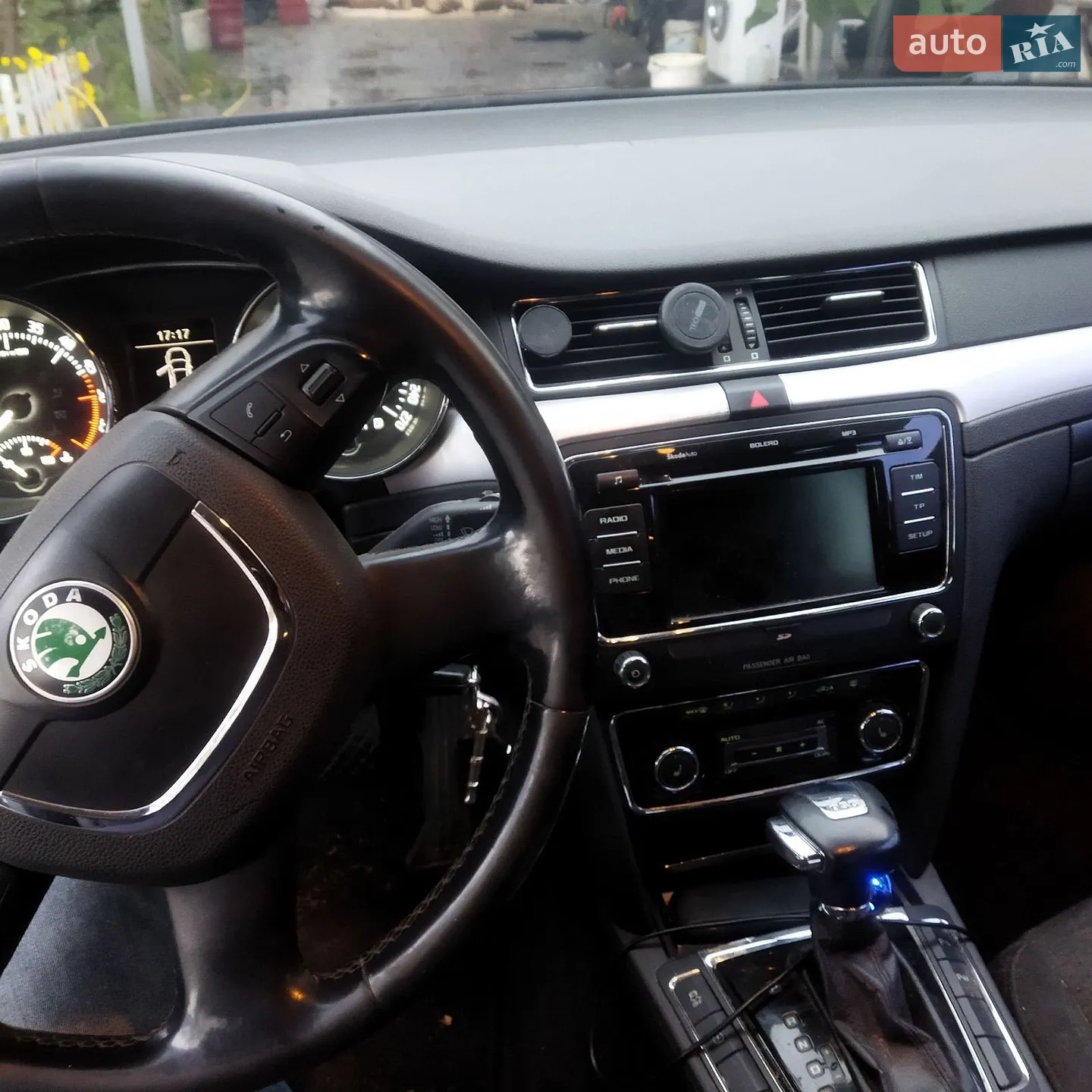2011 Skoda Superb - мініатюра 4