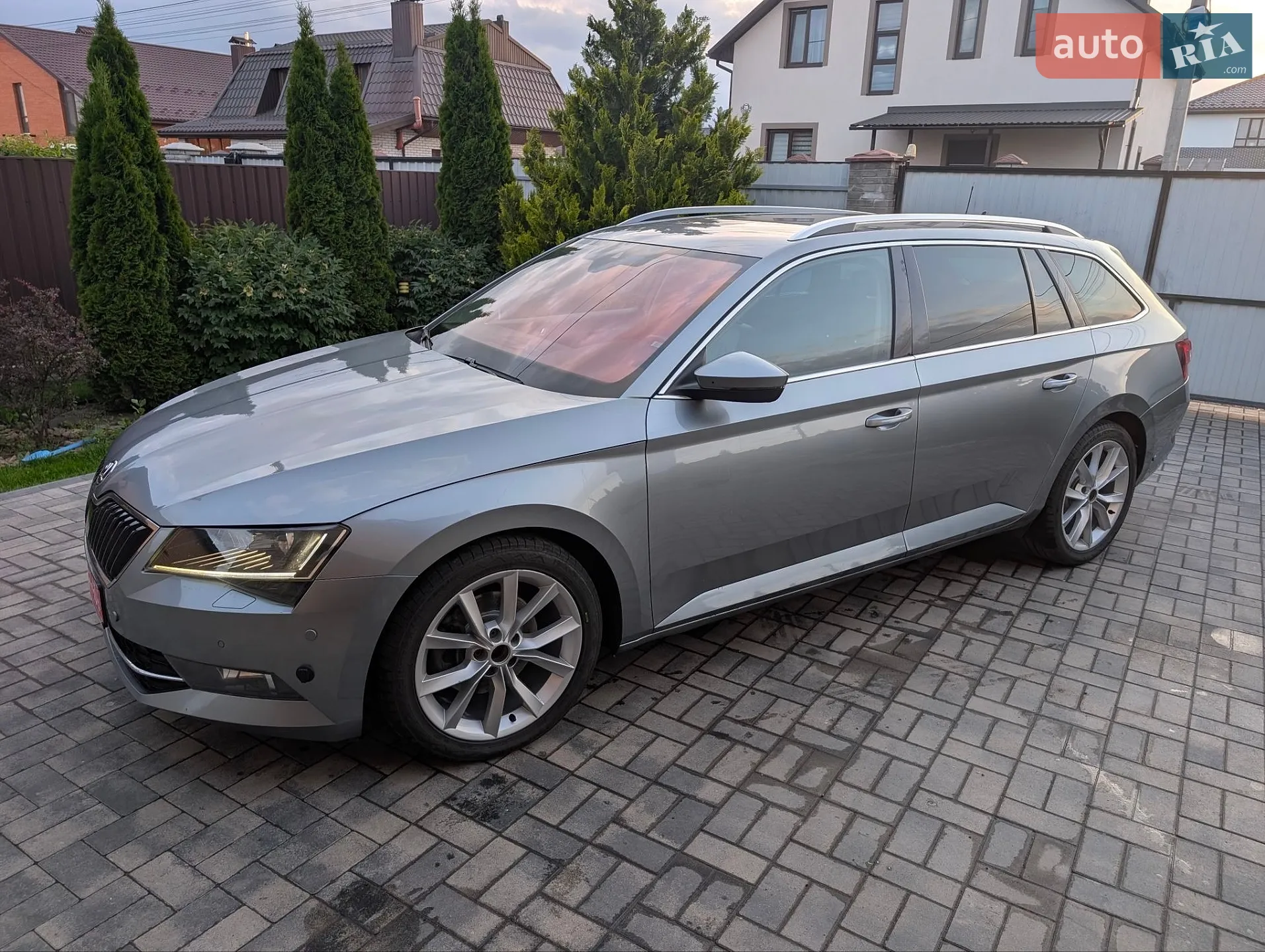 2018 Skoda Superb - мініатюра 2