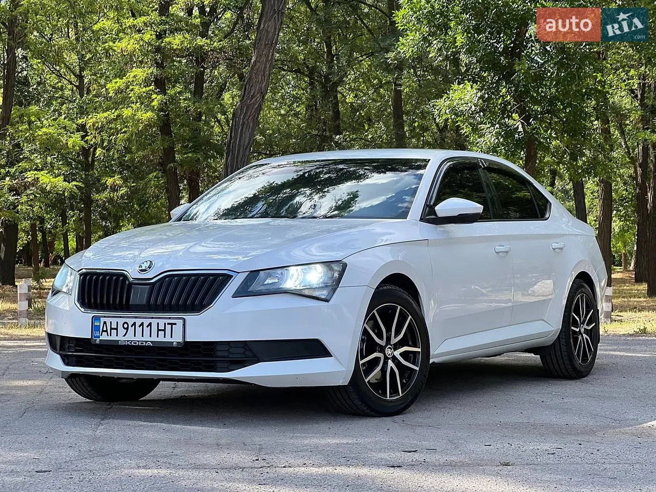 2016 Skoda Superb - мініатюра 19
