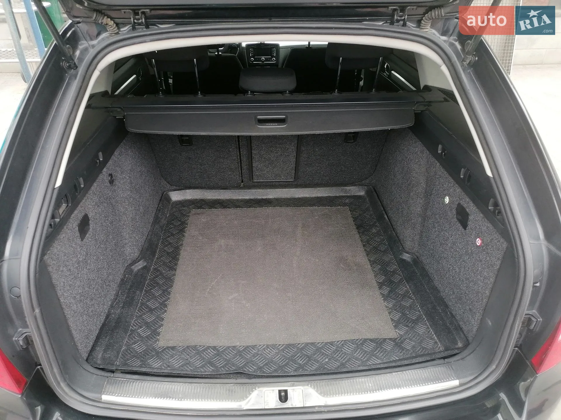 2011 Skoda Superb - мініатюра 30