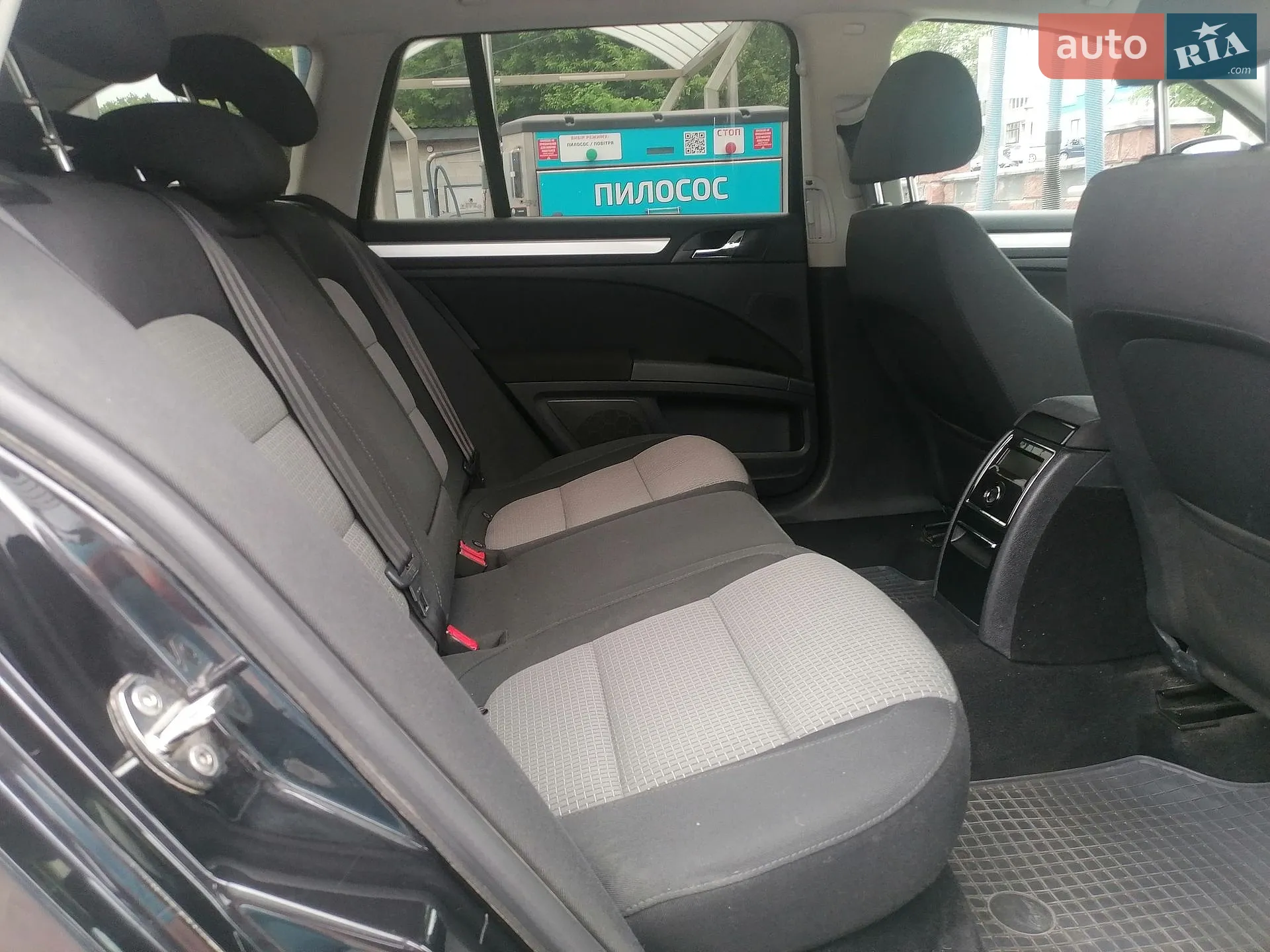 2011 Skoda Superb - мініатюра 41
