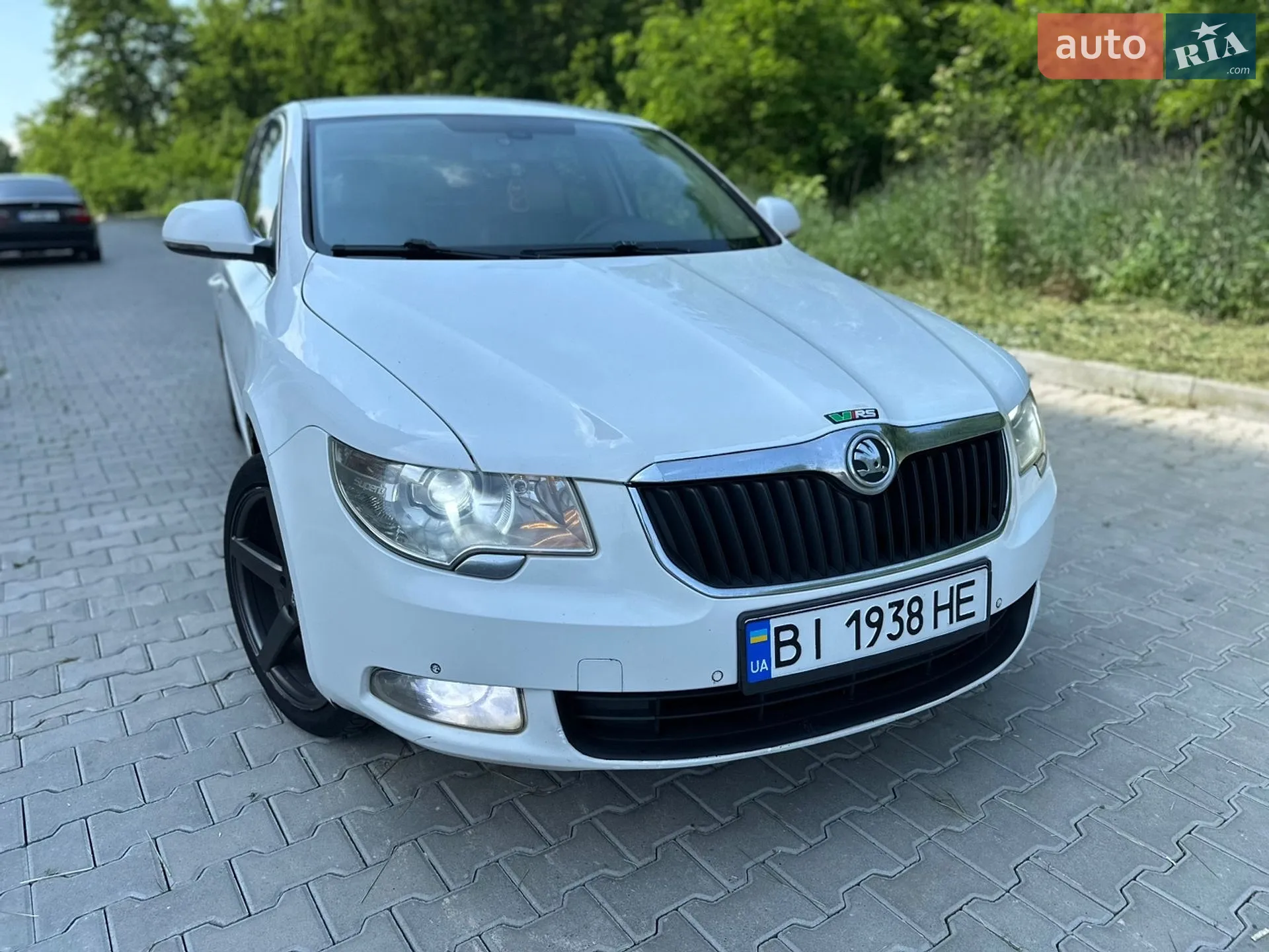 2010 Skoda Superb - мініатюра 4