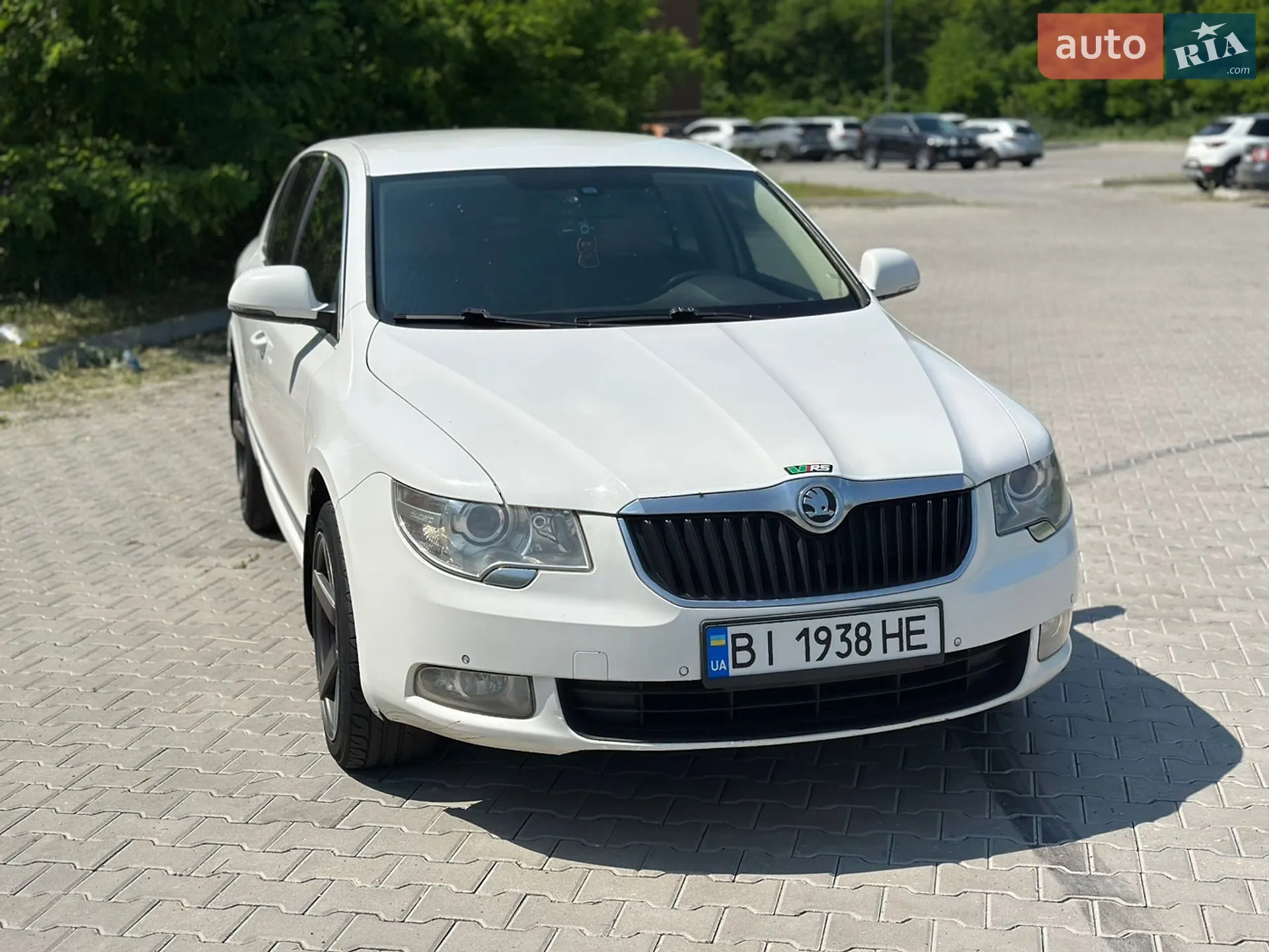 2010 Skoda Superb - мініатюра 9