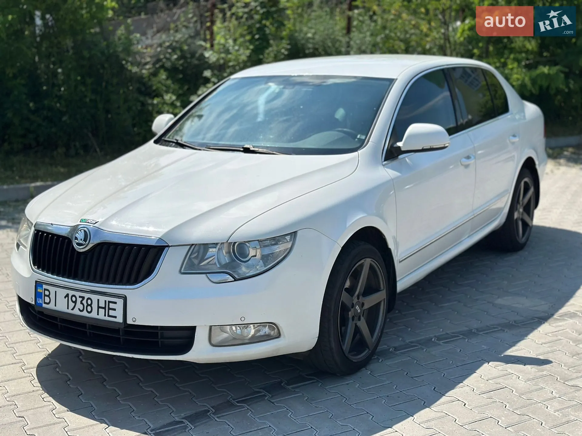 2010 Skoda Superb - мініатюра 10