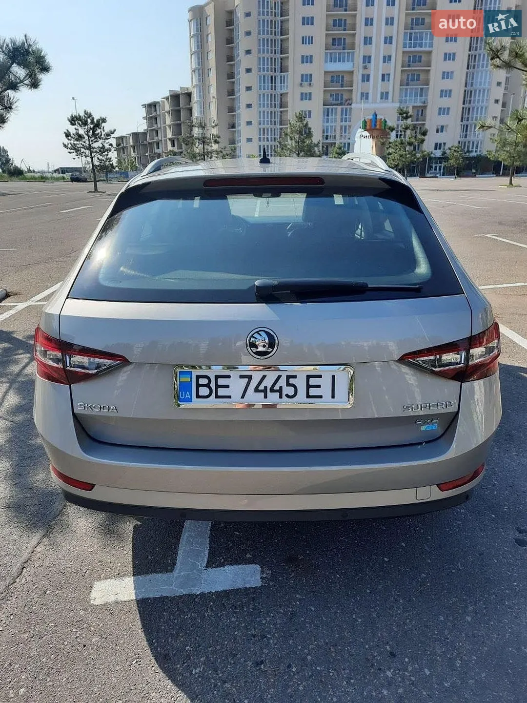 2015 Skoda Superb - мініатюра 2