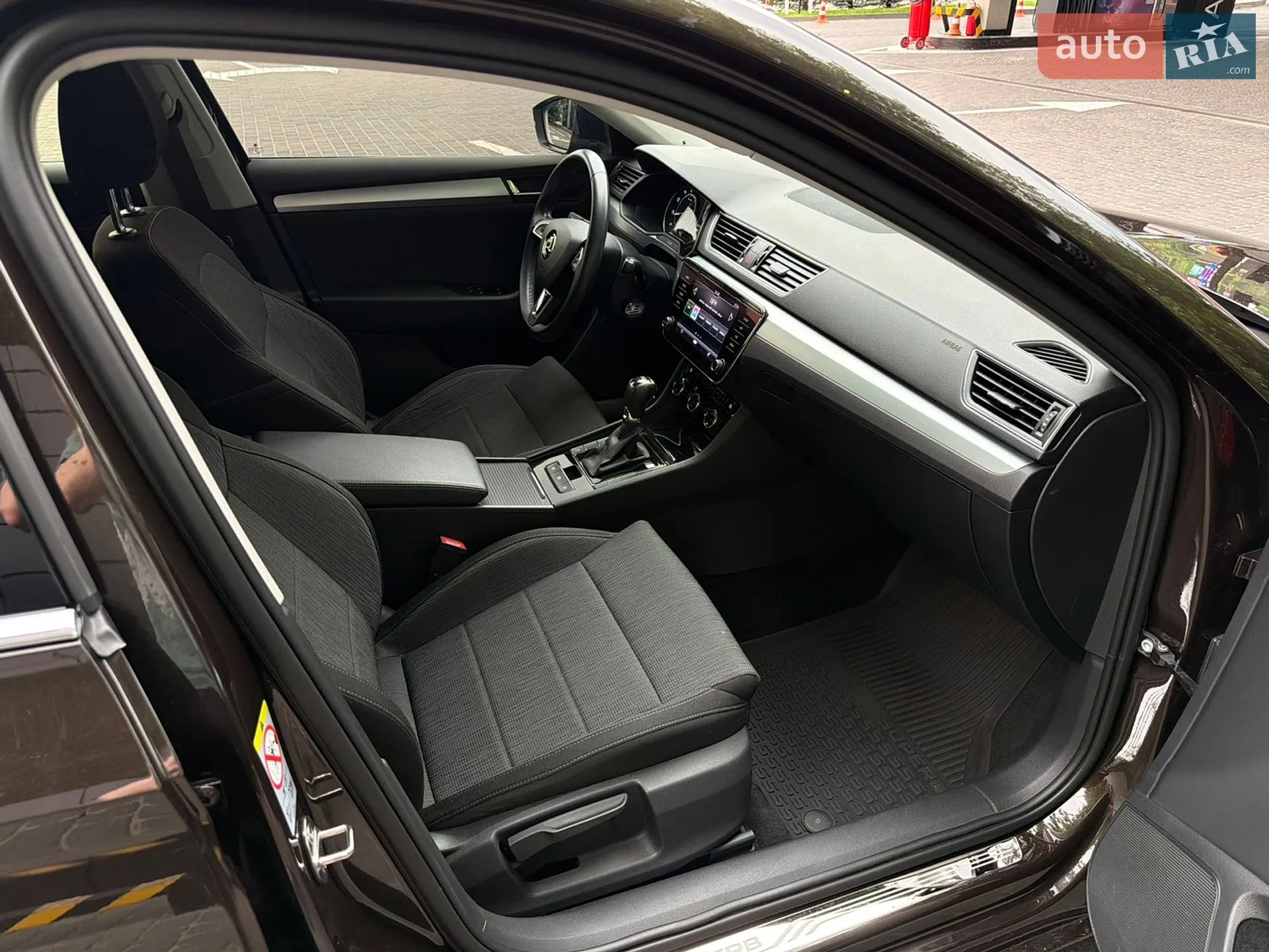 2018 Skoda Superb - мініатюра 38