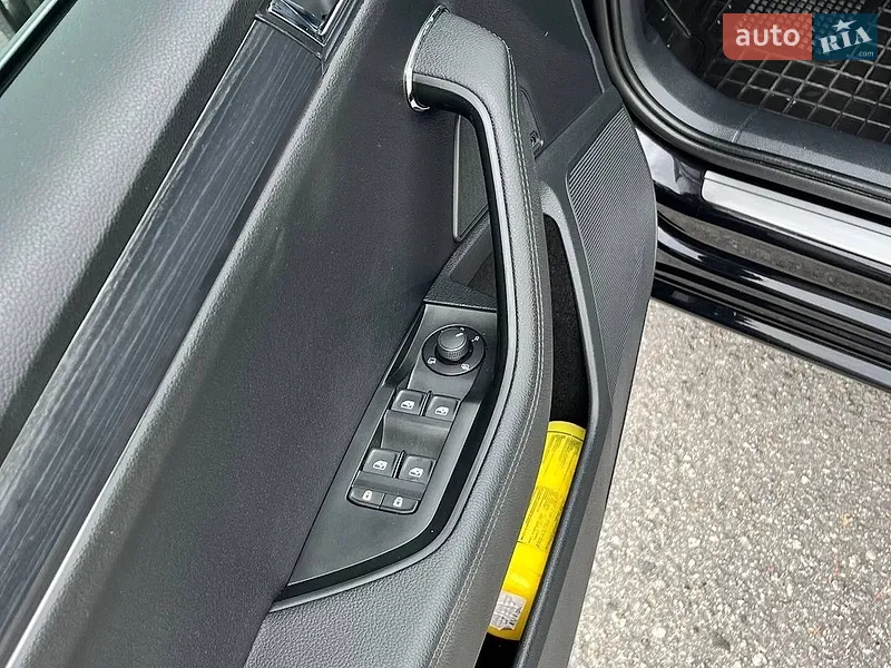Skoda Superb 2022 VIN TMBAH7NP7N7010406 фото оголошення 43 з 78