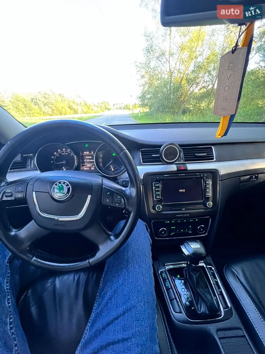 2010 Skoda Superb - мініатюра 34