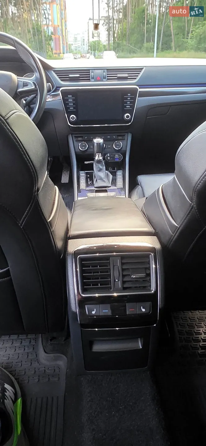 2016 Skoda Superb - мініатюра 12