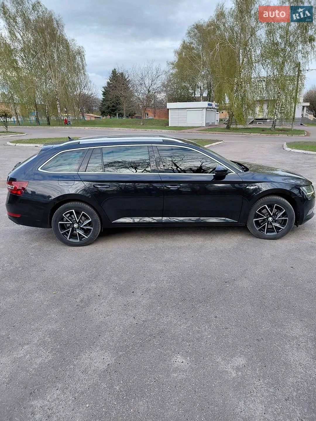 2017 Skoda Superb - мініатюра 3