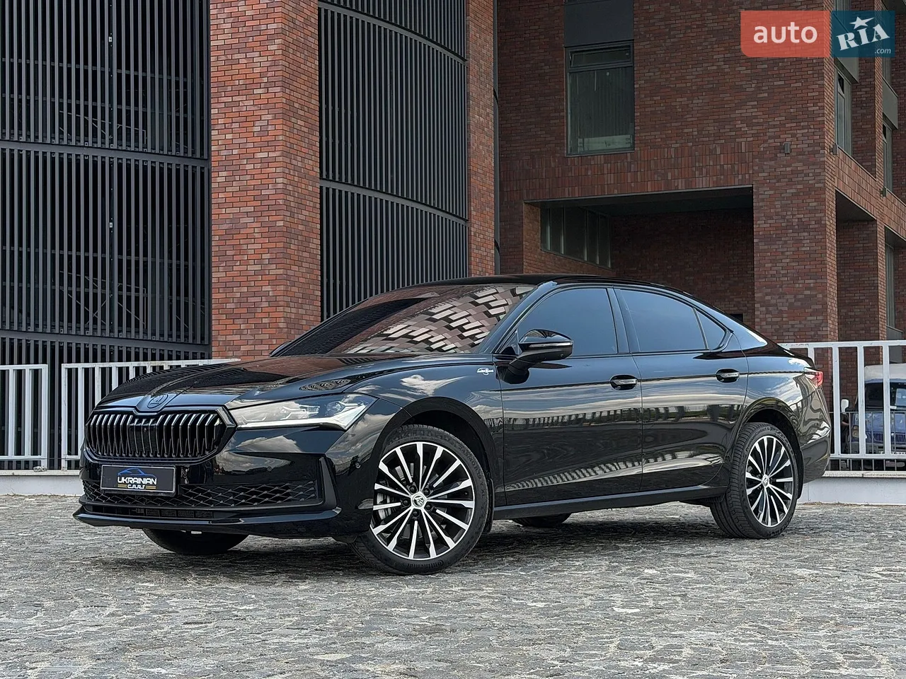 2025 BMW X7 - мініатюра 43