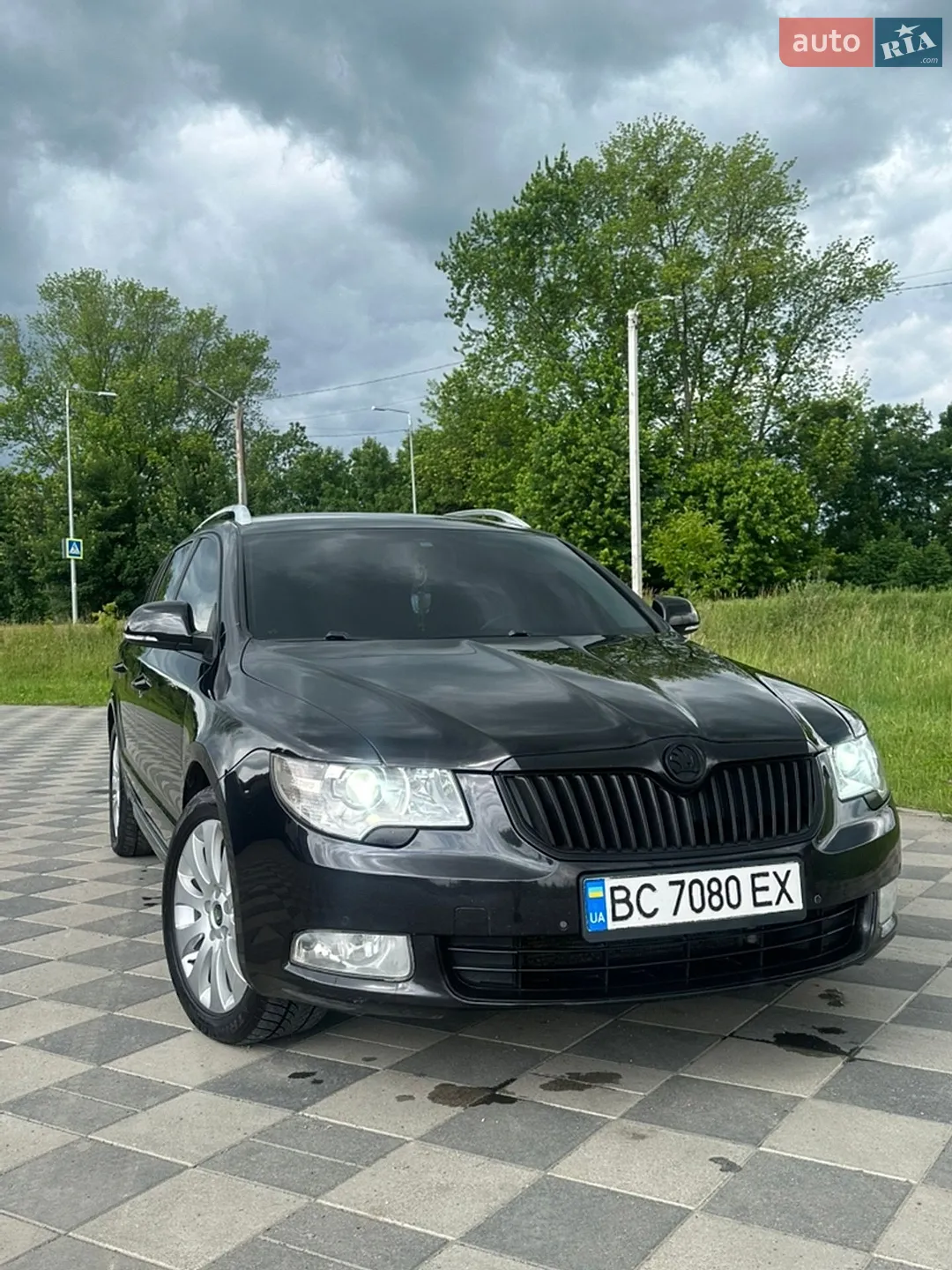 2010 Skoda Superb - мініатюра 36