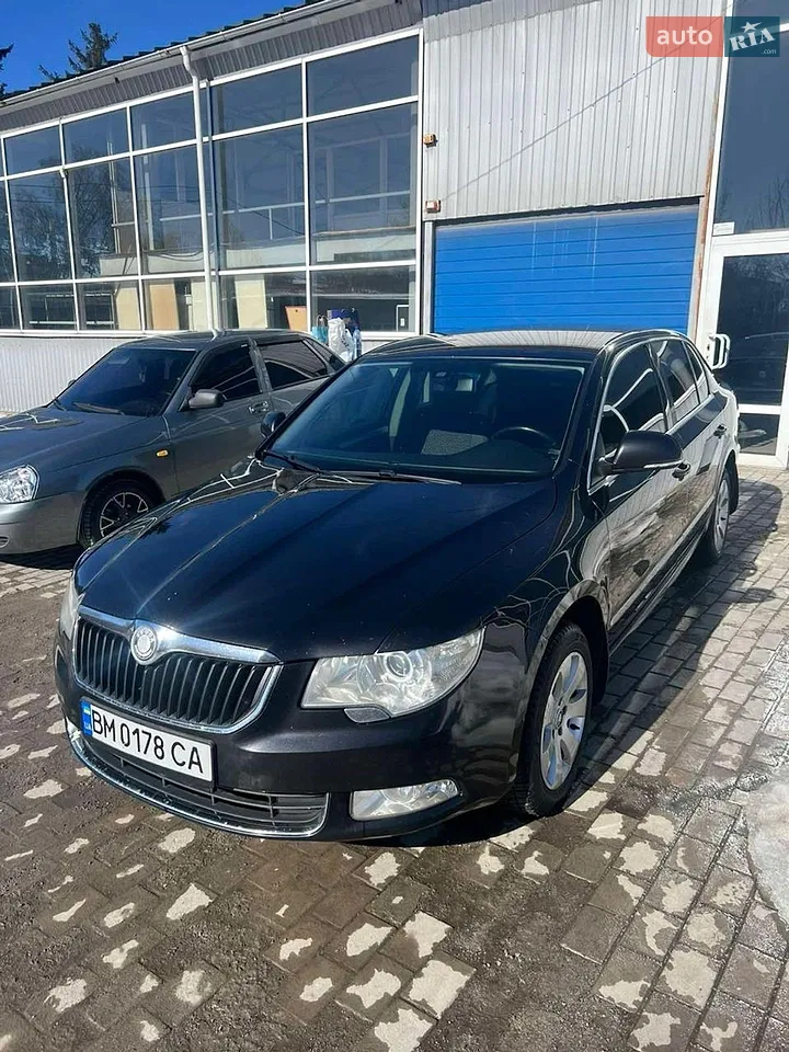 Skoda Superb 2011