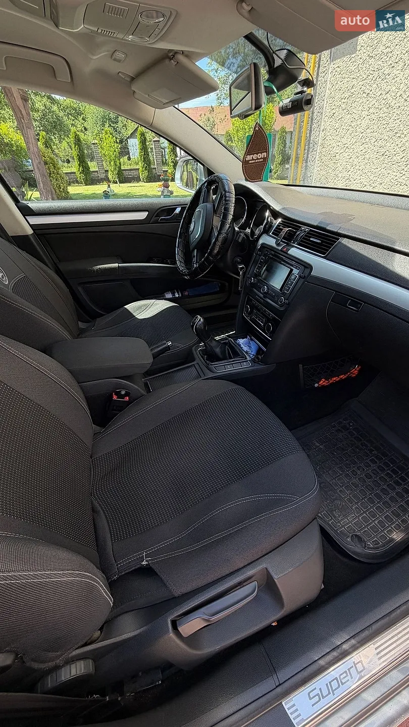 2012 Skoda Superb - мініатюра 5