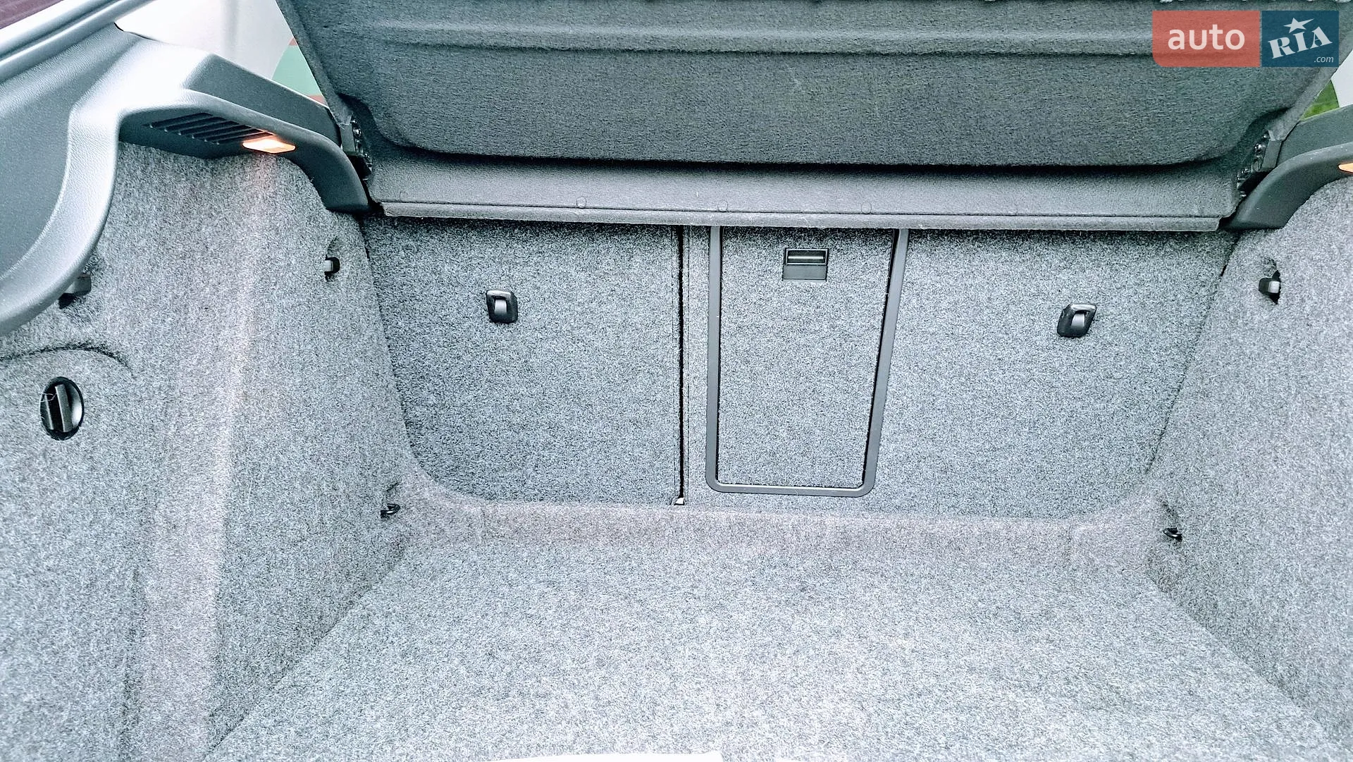 2010 Skoda Superb - мініатюра 16