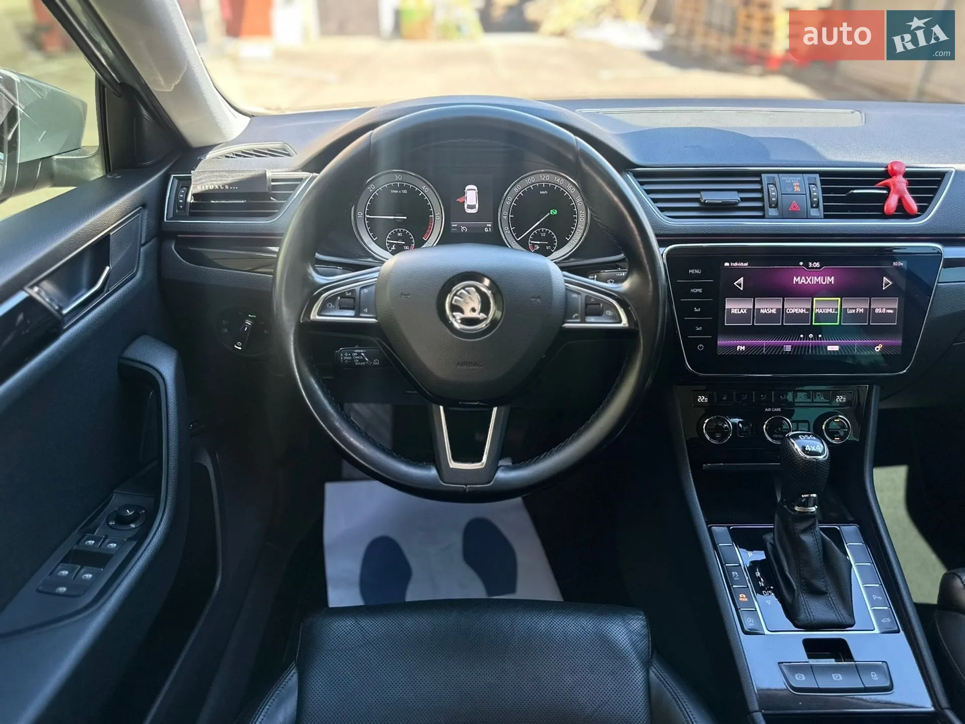 2017 Skoda Superb - мініатюра 35
