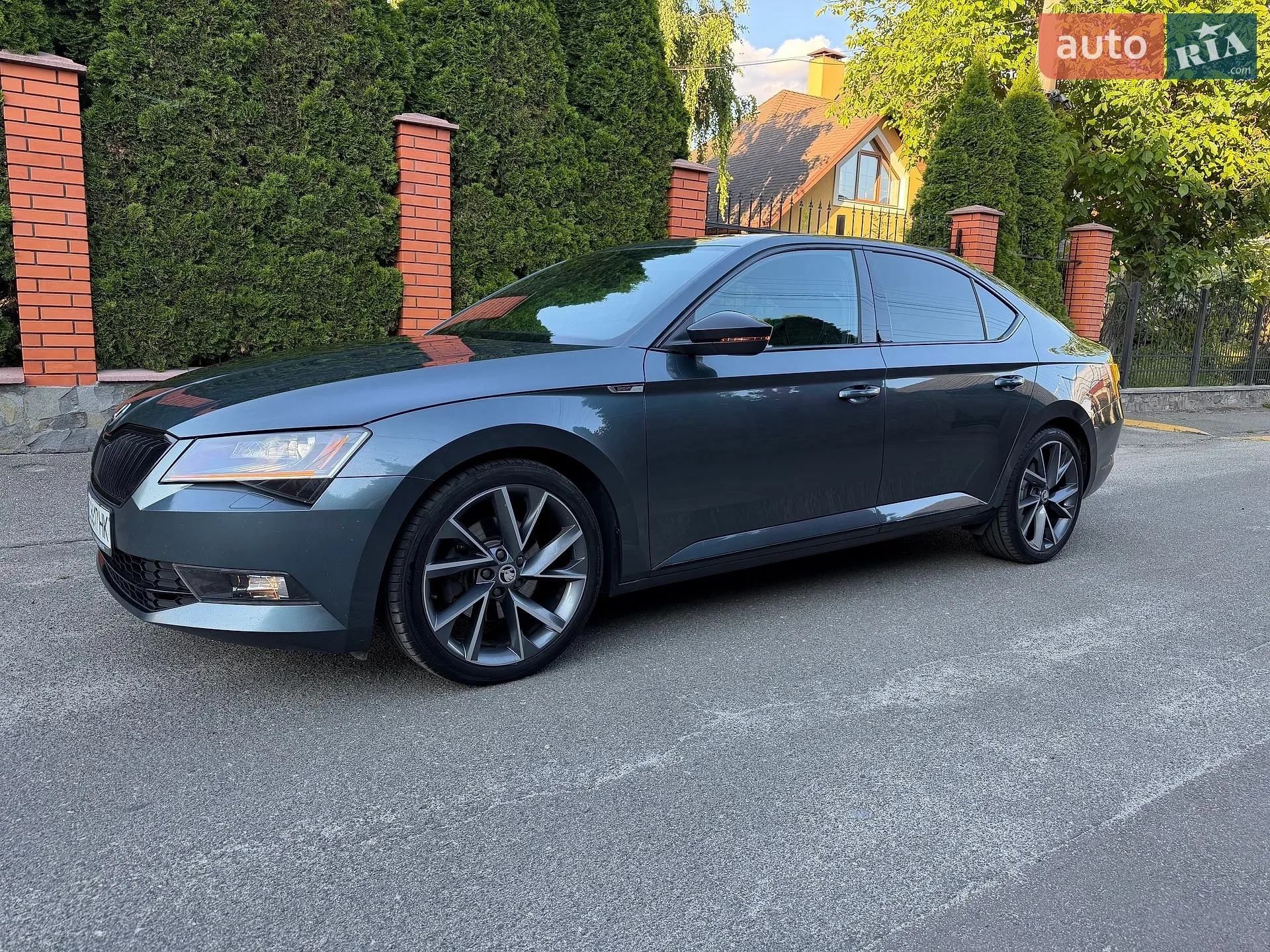 2019 Skoda Superb - мініатюра 2