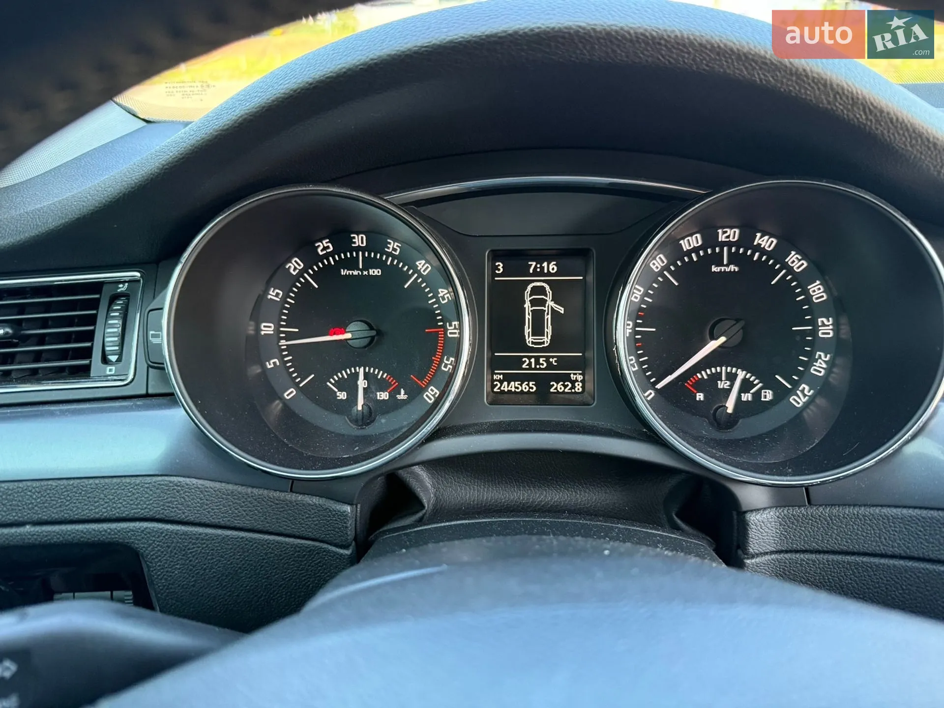 2013 Skoda Superb - мініатюра 12