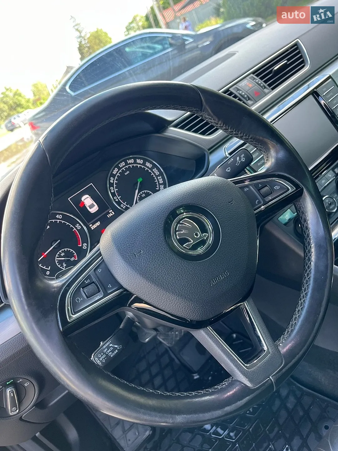 2015 Skoda Superb - мініатюра 13
